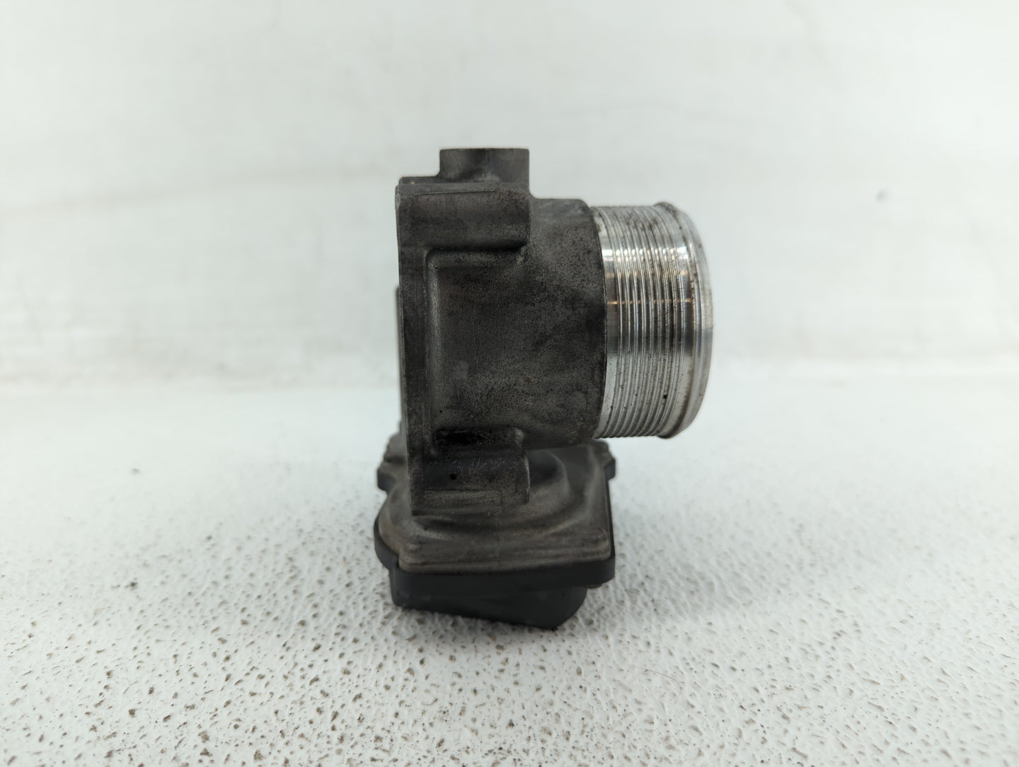 2010-2017 Audi Q5 Throttle Body P/N:06F 133 062 T 06F 133 062 Q Fits OEM Used Auto Parts - Oemusedautoparts1.com
