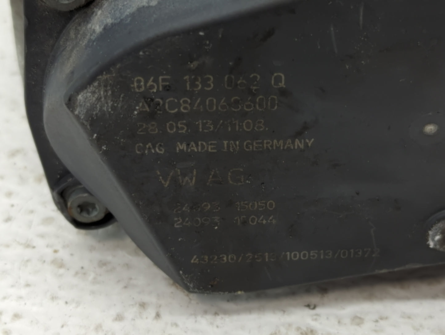 2010-2017 Audi Q5 Throttle Body P/N:06F 133 062 T 06F 133 062 Q Fits OEM Used Auto Parts - Oemusedautoparts1.com