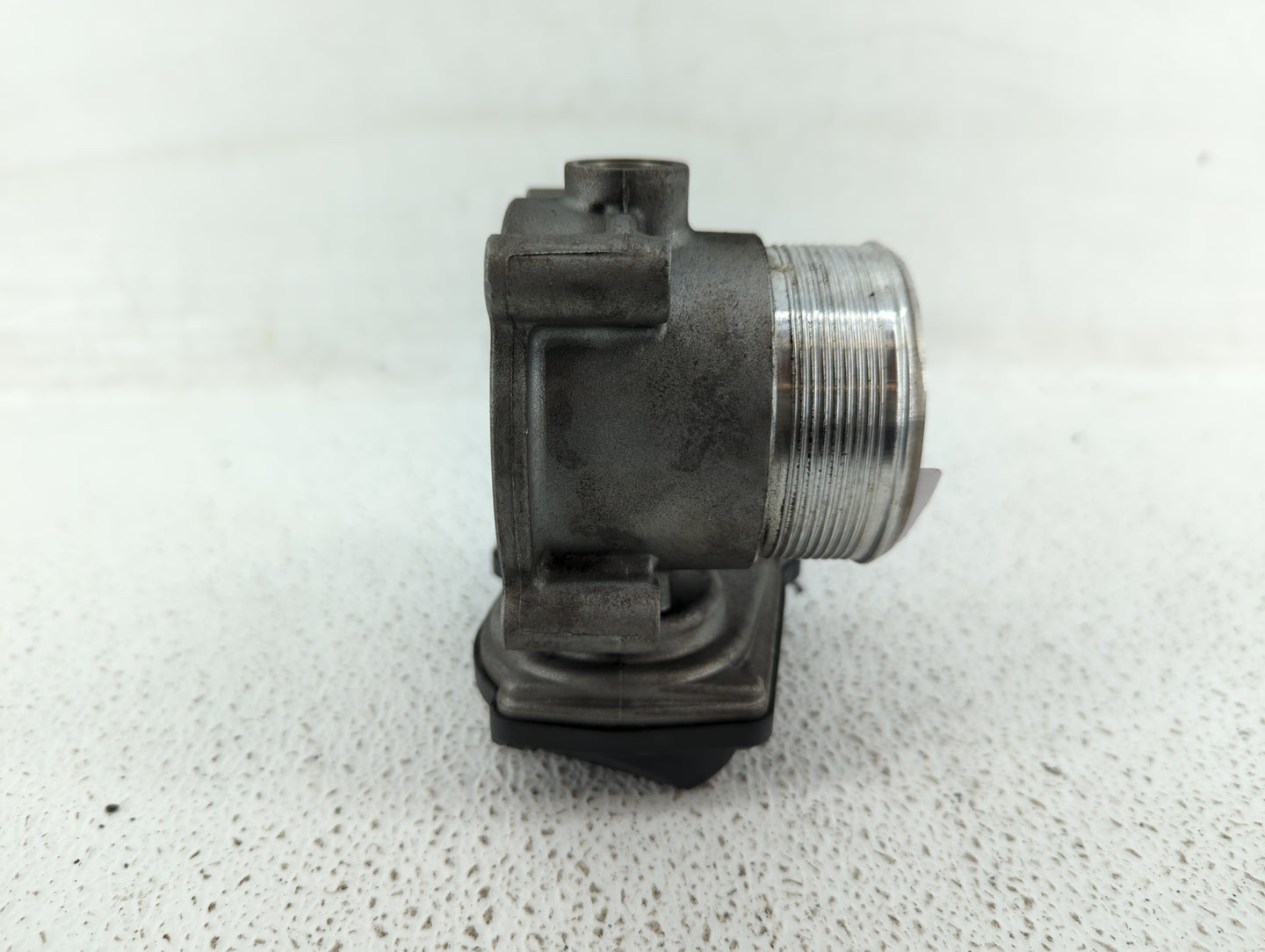 2010-2017 Audi Q5 Throttle Body P/N:06F 133 062 T 06F 133 062 Q Fits OEM Used Auto Parts - Oemusedautoparts1.com