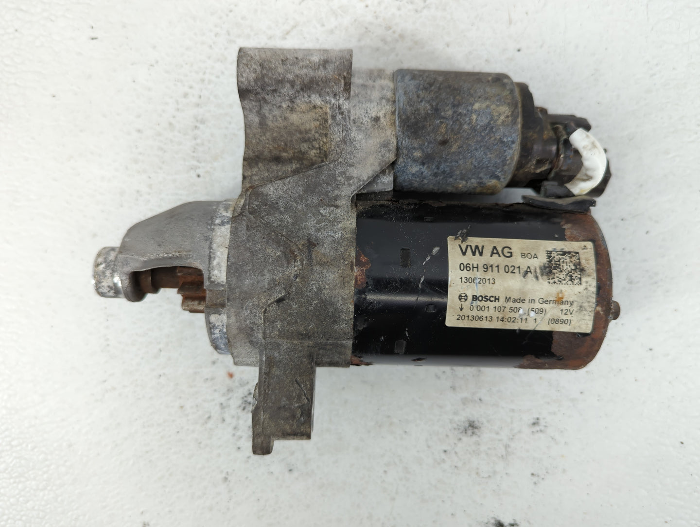 2013-2017 Audi Q5 Car Starter Motor Solenoid OEM P/N:06H 911 021 A Fits Fits 2009 2010 2011 2012 2013 2014 2015 2016 2017 OE