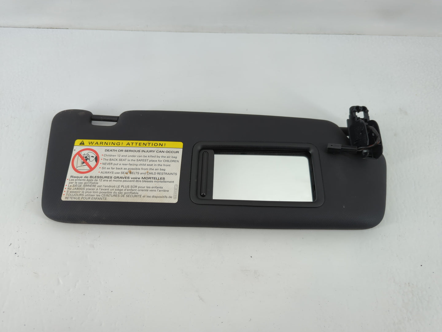 2013-2014 Audi Q5 Sun Visor Shade Replacement Passenger Right Mirror Fits Fits 2013 2014 2015 2016 OEM Used Auto Parts - Oem