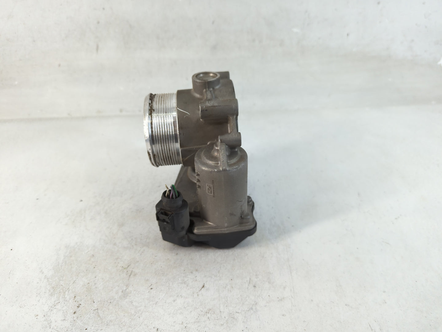 2010-2017 Audi Q5 Throttle Body P/N:06F 133 062 T Fits OEM Used Auto Parts - Oemusedautoparts1.com