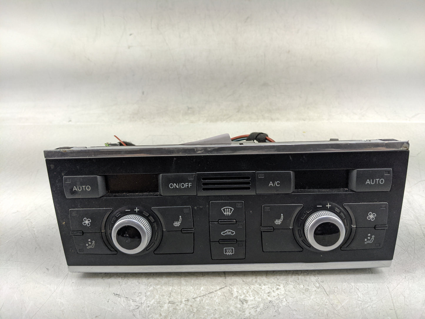 2013-2015 Audi Q7 Climate Control Module Temperature AC/Heater Replacement P/N:4L0 820 043 AP Fits Fits 2013 2014 2015 OEM U