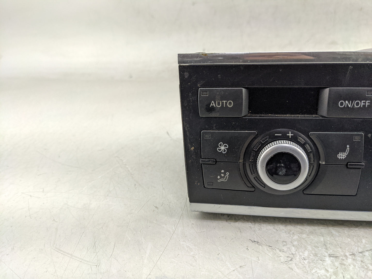 2013-2015 Audi Q7 Climate Control Module Temperature AC/Heater Replacement P/N:4L0 820 043 AP Fits Fits 2013 2014 2015 OEM U