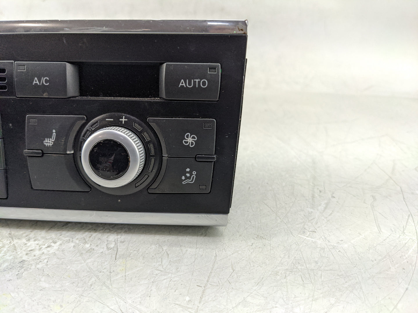 2013-2015 Audi Q7 Climate Control Module Temperature AC/Heater Replacement P/N:4L0 820 043 AP Fits Fits 2013 2014 2015 OEM U