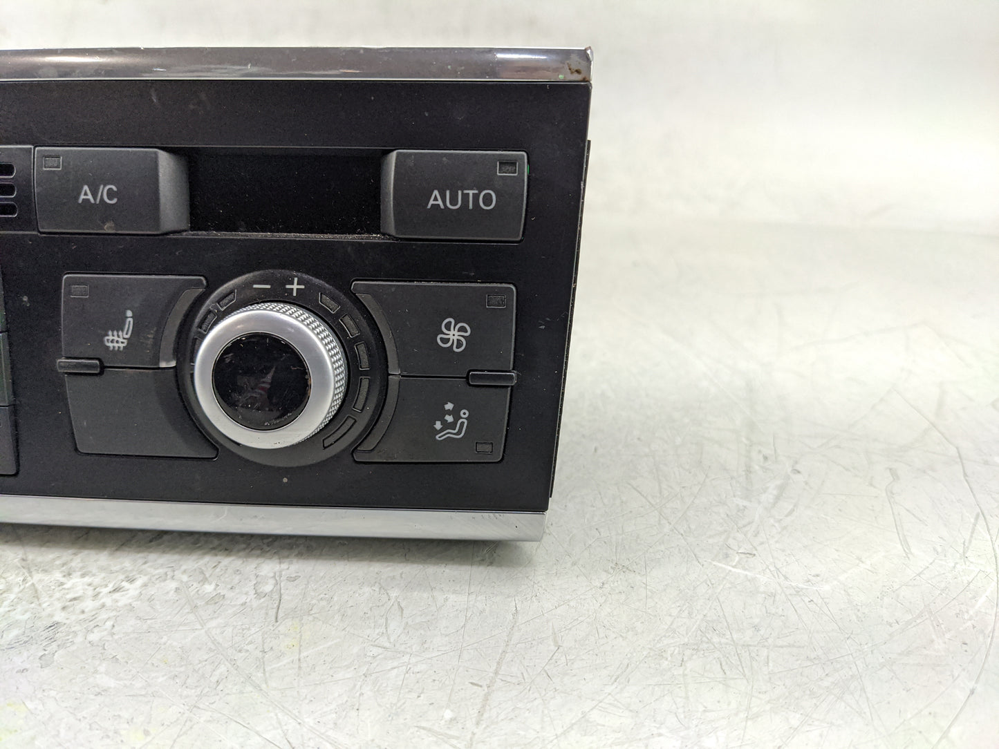 2013-2015 Audi Q7 Climate Control Module Temperature AC/Heater Replacement P/N:4L0 820 043 AP Fits Fits 2013 2014 2015 OEM U