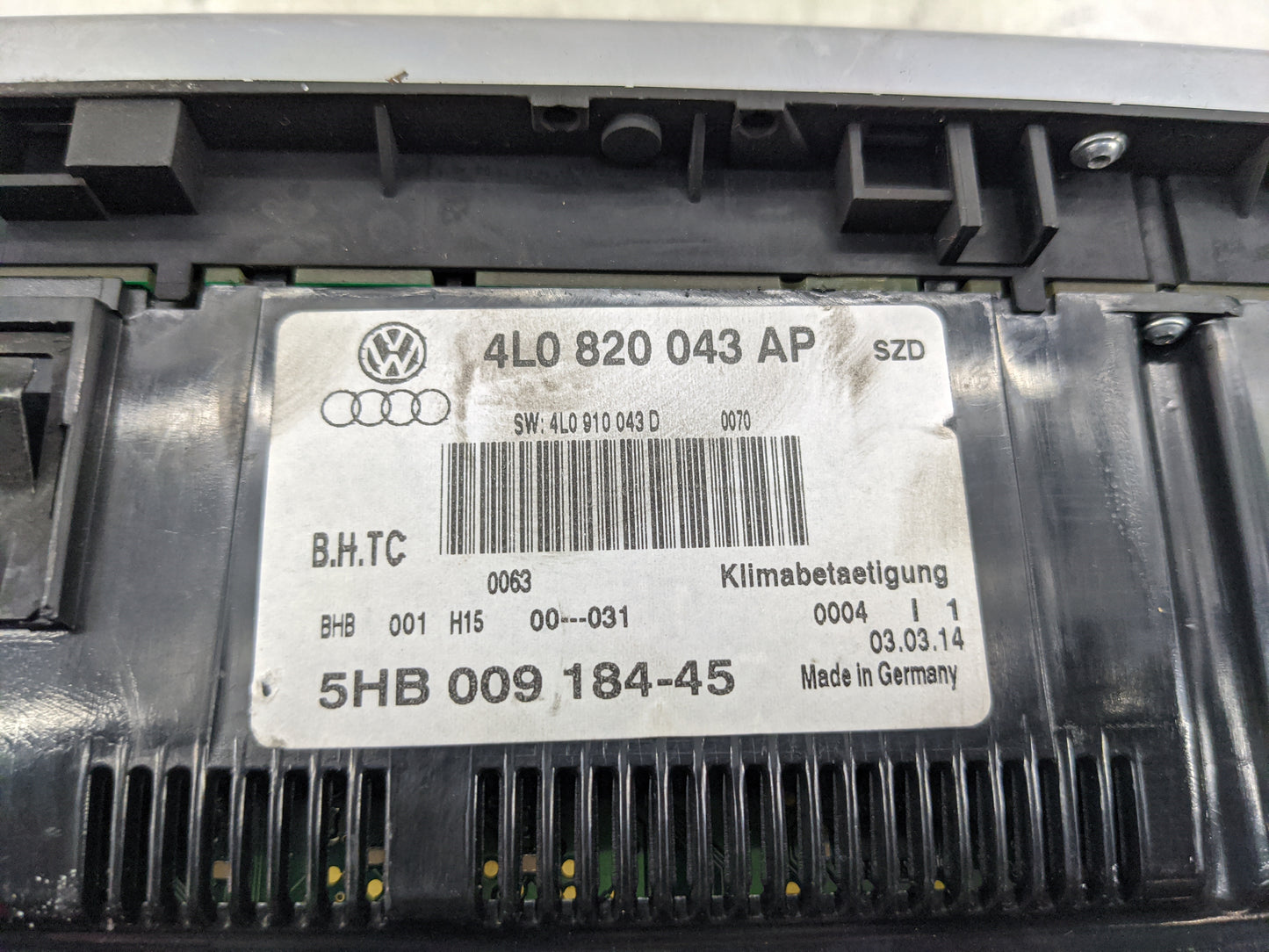2013-2015 Audi Q7 Climate Control Module Temperature AC/Heater Replacement P/N:4L0 820 043 AP Fits Fits 2013 2014 2015 OEM U