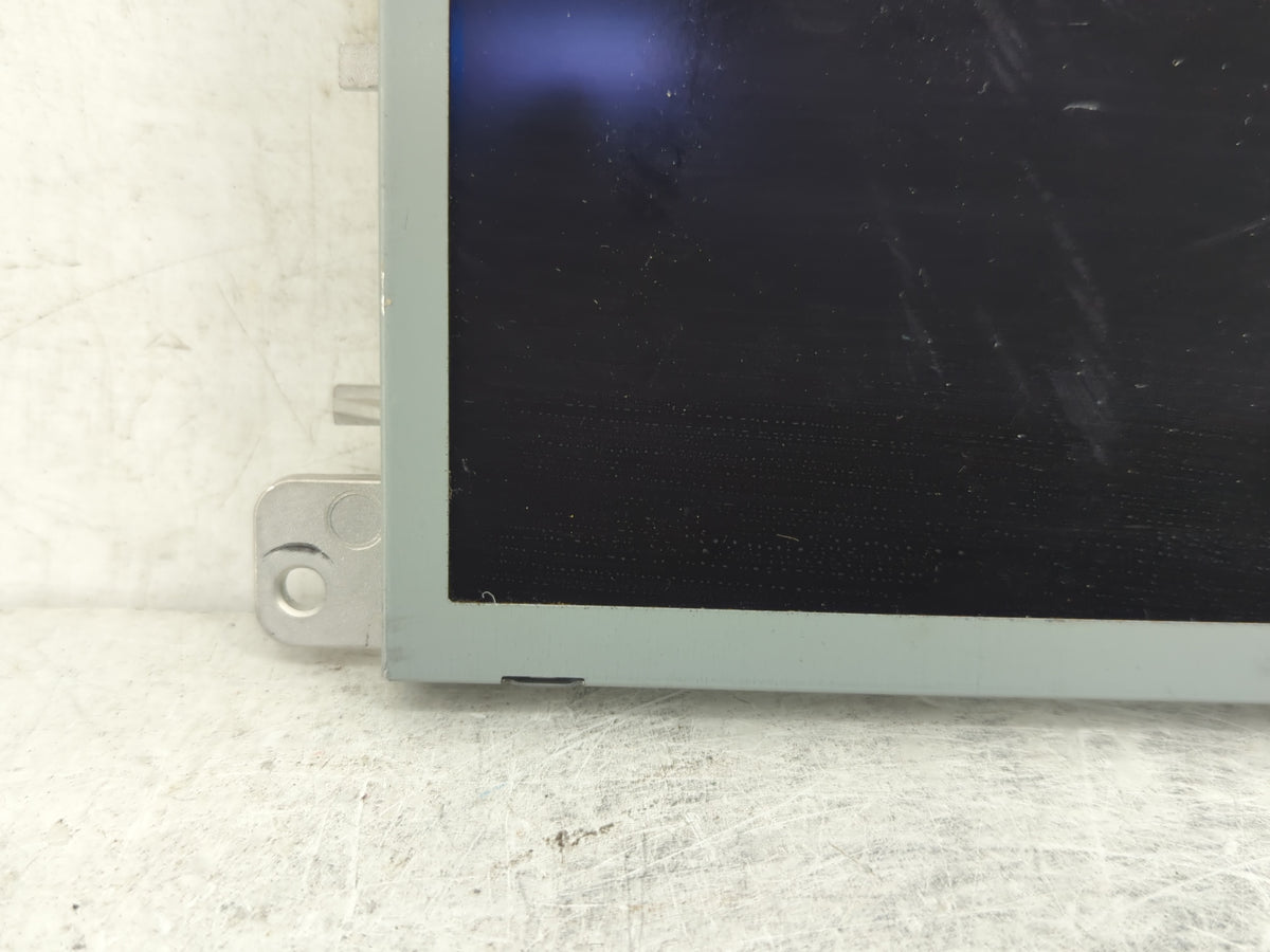 2013-2015 Audi Q7 Information Radio Display Screen 1386573 - Oemusedautoparts1.com