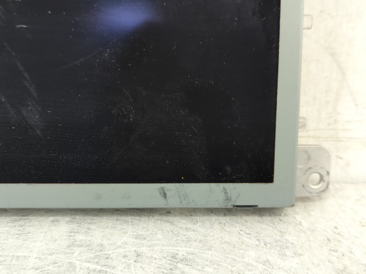 2013-2015 Audi Q7 Information Radio Display Screen 1386573 - Oemusedautoparts1.com