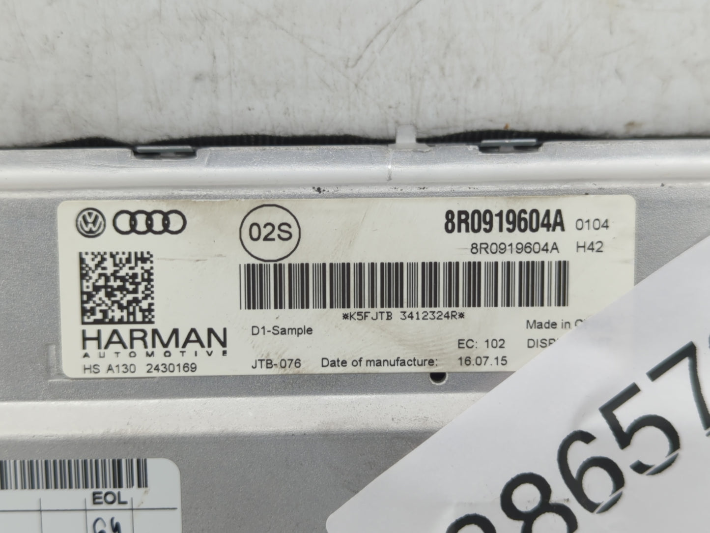 2013-2015 Audi Q7 Information Display Screen - Oemusedautoparts1.com