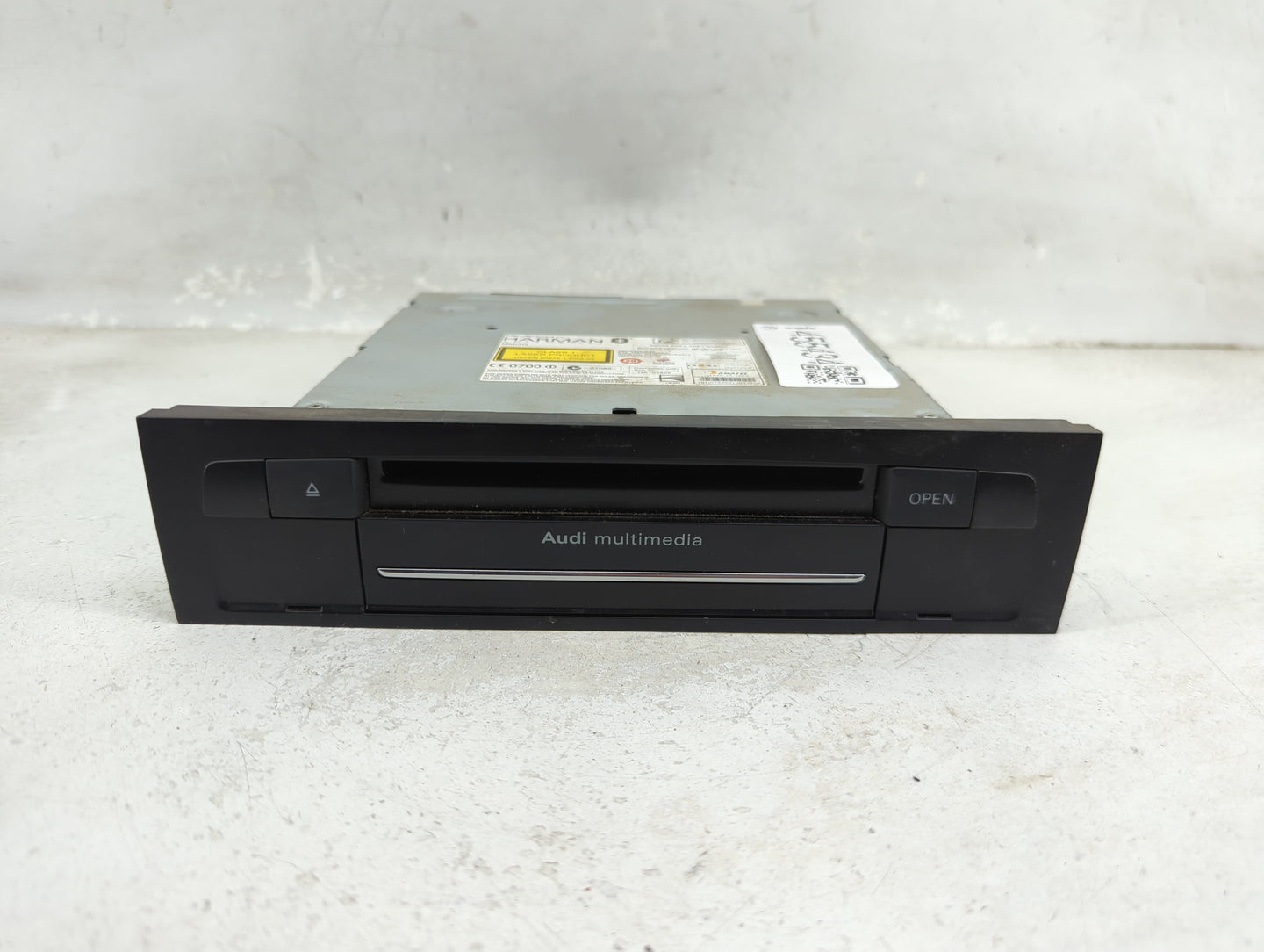 2013-2015 Audi Q7 Radio AM FM Cd Player Receiver Replacement P/N:60825-1 1548-10-2886 Fits Fits 2013 2014 2015 OEM Used Auto