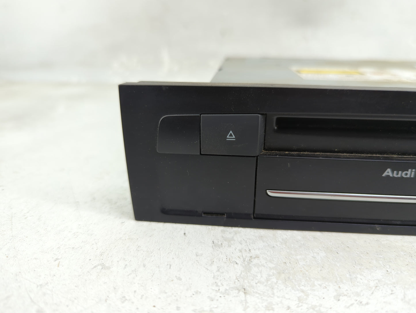2013-2015 Audi Q7 Radio AM FM Cd Player Receiver Replacement P/N:60825-1 1548-10-2886 Fits Fits 2013 2014 2015 OEM Used Auto