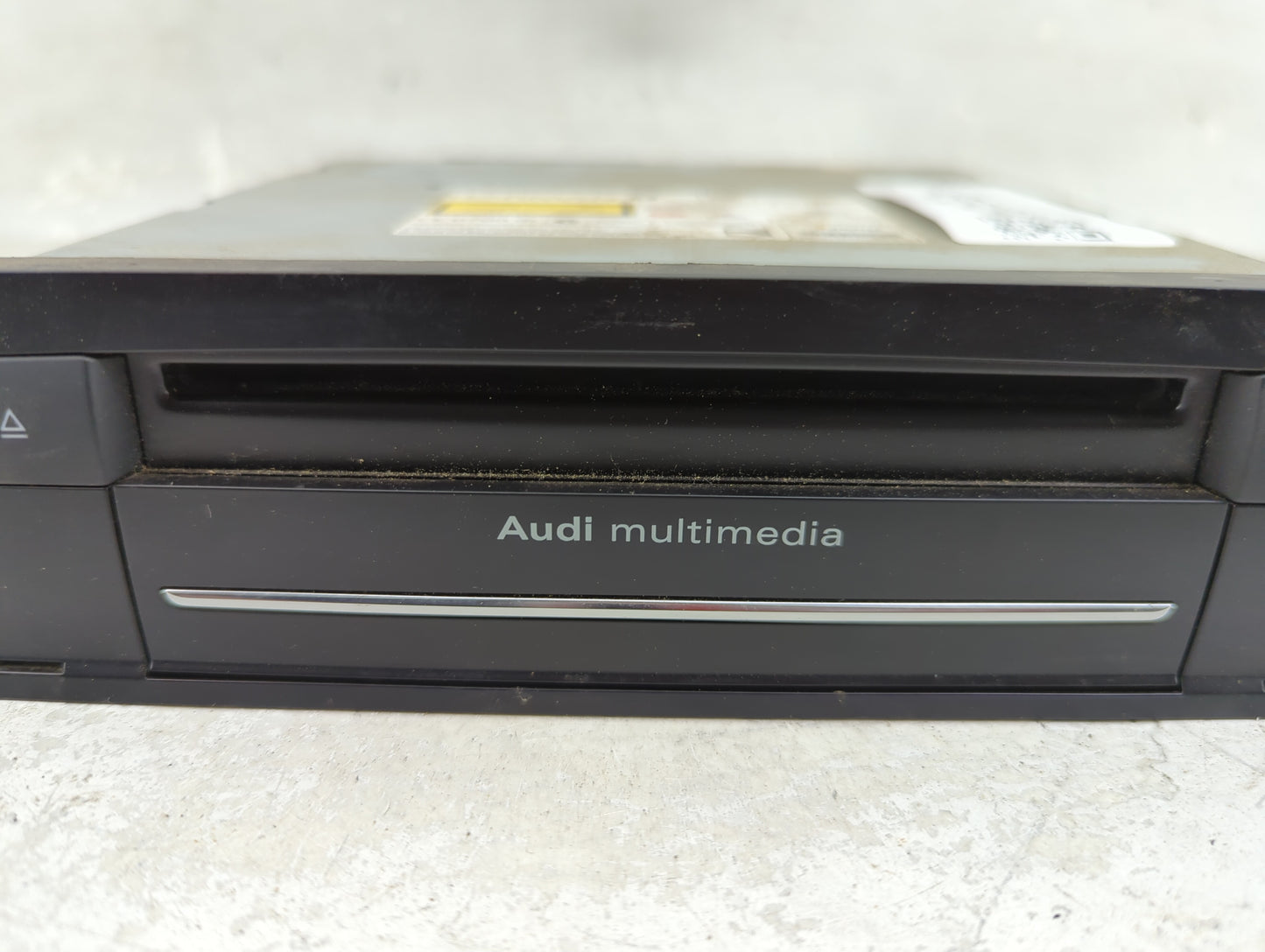 2013-2015 Audi Q7 Radio AM FM Cd Player Receiver Replacement P/N:60825-1 1548-10-2886 Fits Fits 2013 2014 2015 OEM Used Auto