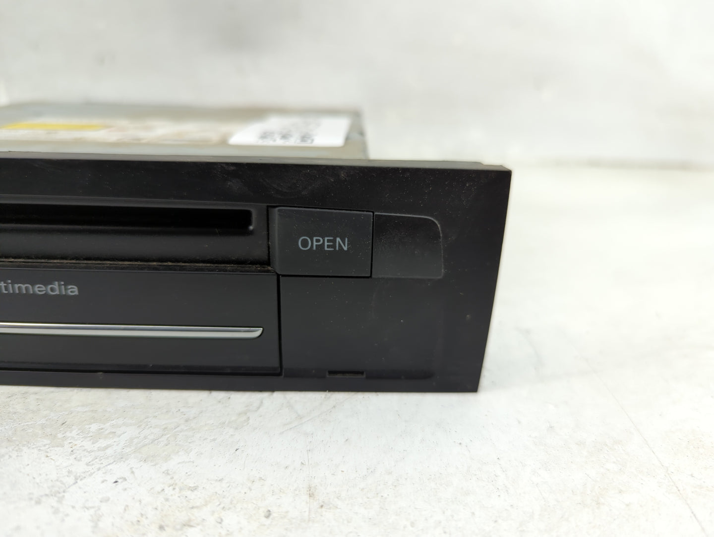 2013-2015 Audi Q7 Radio AM FM Cd Player Receiver Replacement P/N:60825-1 1548-10-2886 Fits Fits 2013 2014 2015 OEM Used Auto