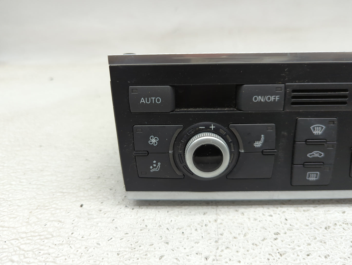 2013-2015 Audi Q7 Climate Control Module Temperature AC/Heater Replacement P/N:4L0 820 043 AP Fits Fits 2013 2014 2015 OEM U