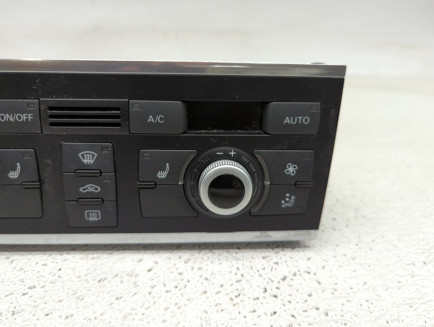 2013-2015 Audi Q7 Climate Control Module Temperature AC/Heater Replacement P/N:4L0 820 043 AP Fits Fits 2013 2014 2015 OEM U