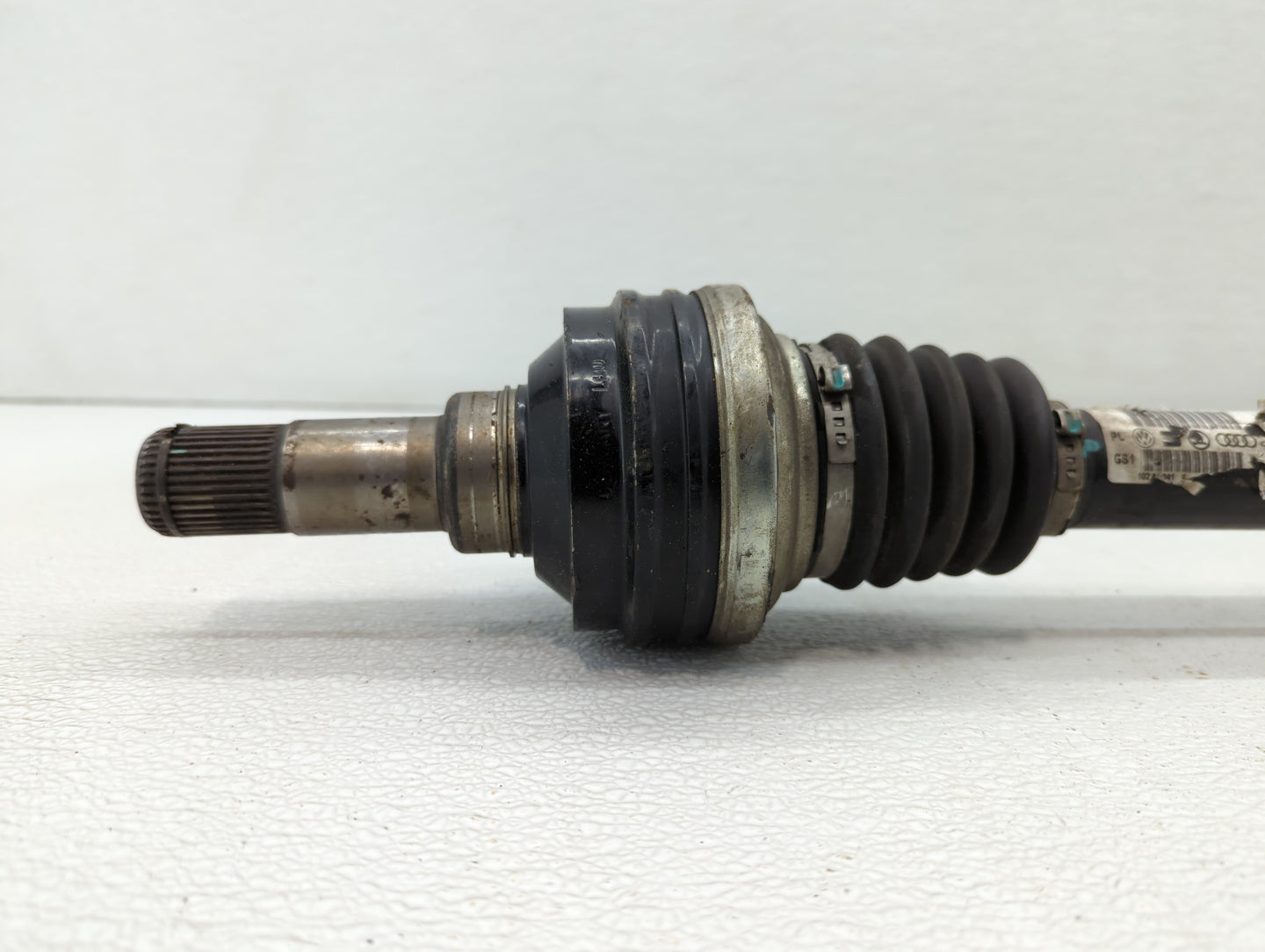 2011-2015 Audi Q7 Axle Shaft Front Driver Cv C/v - Oemusedautoparts1.com