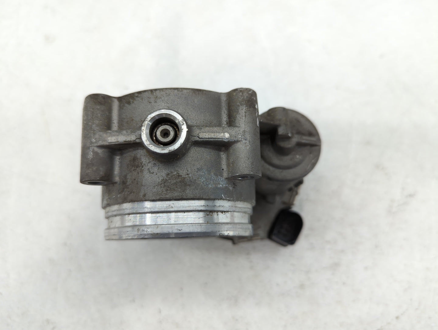 2011-2019 Audi Q7 Throttle Body P/N:06E 133 062 G Fits Fits 2008 2009 2010 2011 2012 2013 2014 2015 2016 2017 2018 2019 OEM 