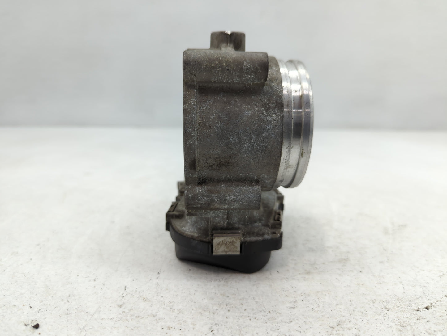 2011-2019 Audi Q7 Throttle Body P/N:06E 133 062 G Fits Fits 2008 2009 2010 2011 2012 2013 2014 2015 2016 2017 2018 2019 OEM 