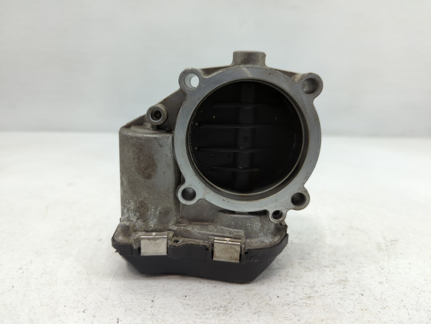 2011-2019 Audi Q7 Throttle Body P/N:06E 133 062 G Fits Fits 2008 2009 2010 2011 2012 2013 2014 2015 2016 2017 2018 2019 OEM 