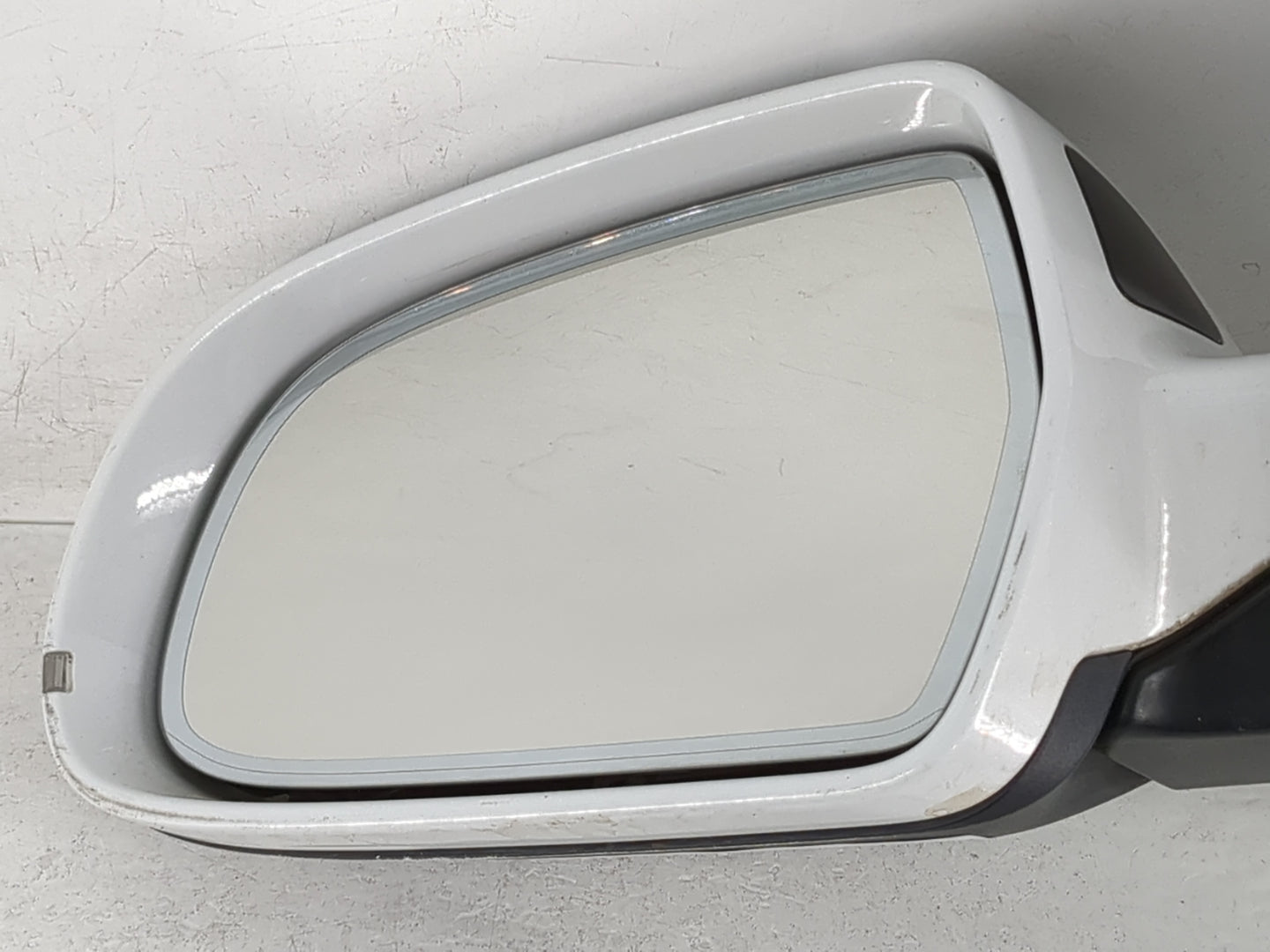 2010-2016 Audi S4 Driver Side View Mirror - Left Door Mirror OEM Used - Oemusedautoparts1.com