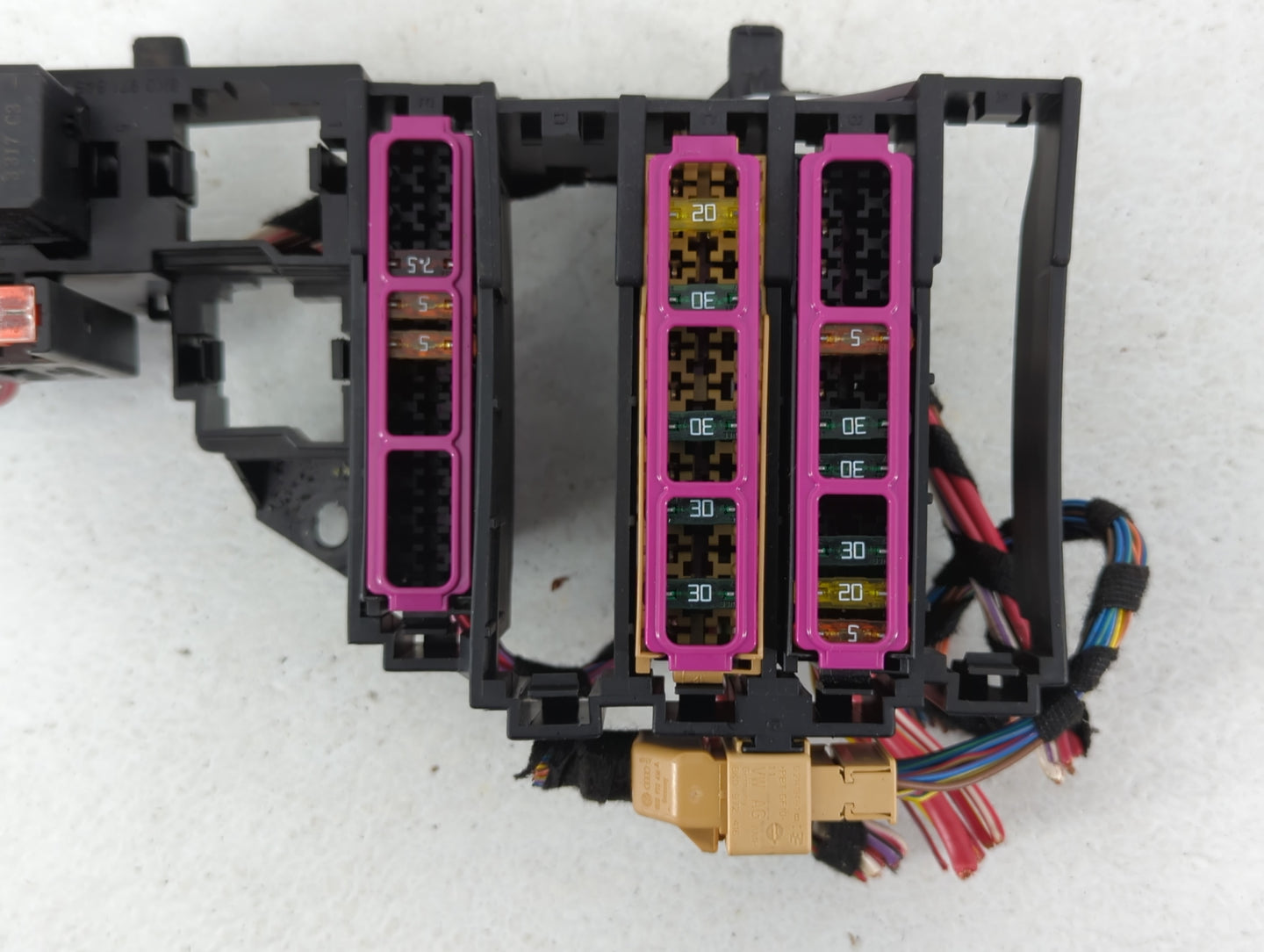 2010-2016 Audi S4 Fusebox Fuse Box Panel Relay Module P/N:8A0 937 530 Fits Fits 2008 2009 2010 2011 2012 2013 2014 2015 2016
