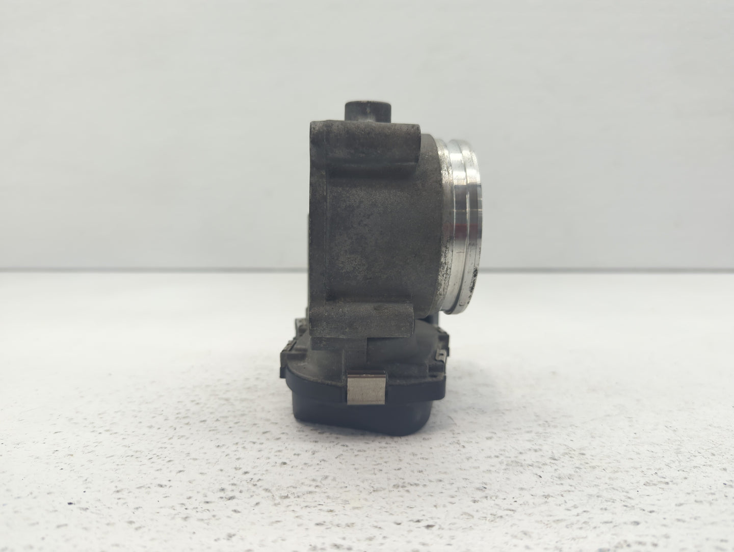 2014-2017 Audi Sq5 Throttle Body P/N:06E 133 062 G Fits Fits 2008 2009 2010 2011 2012 2013 2014 2015 2016 2017 2018 2019 OEM