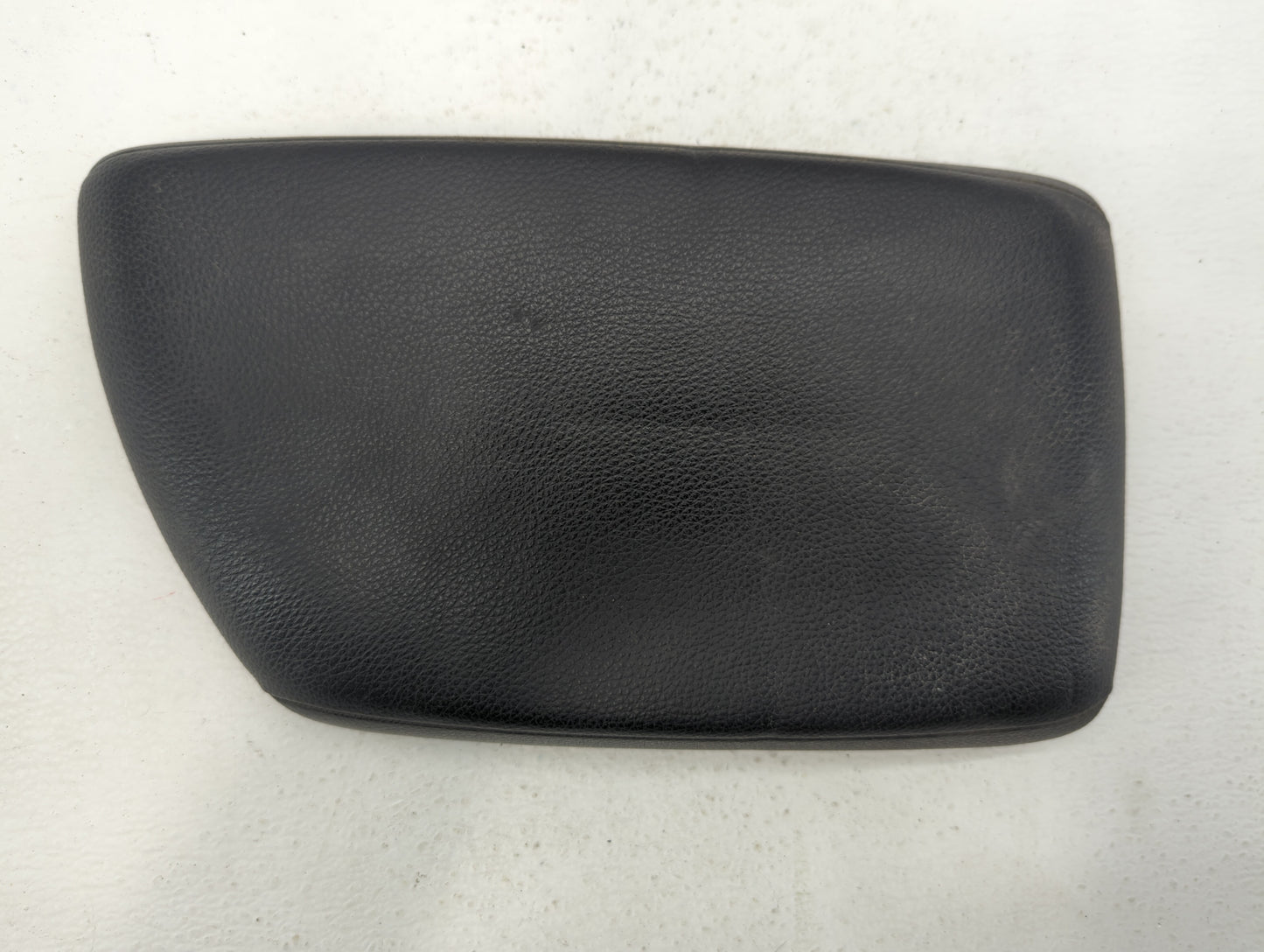 2014 Bmw 228i Center Console Armrest Cover Lid Black - Oemusedautoparts1.com