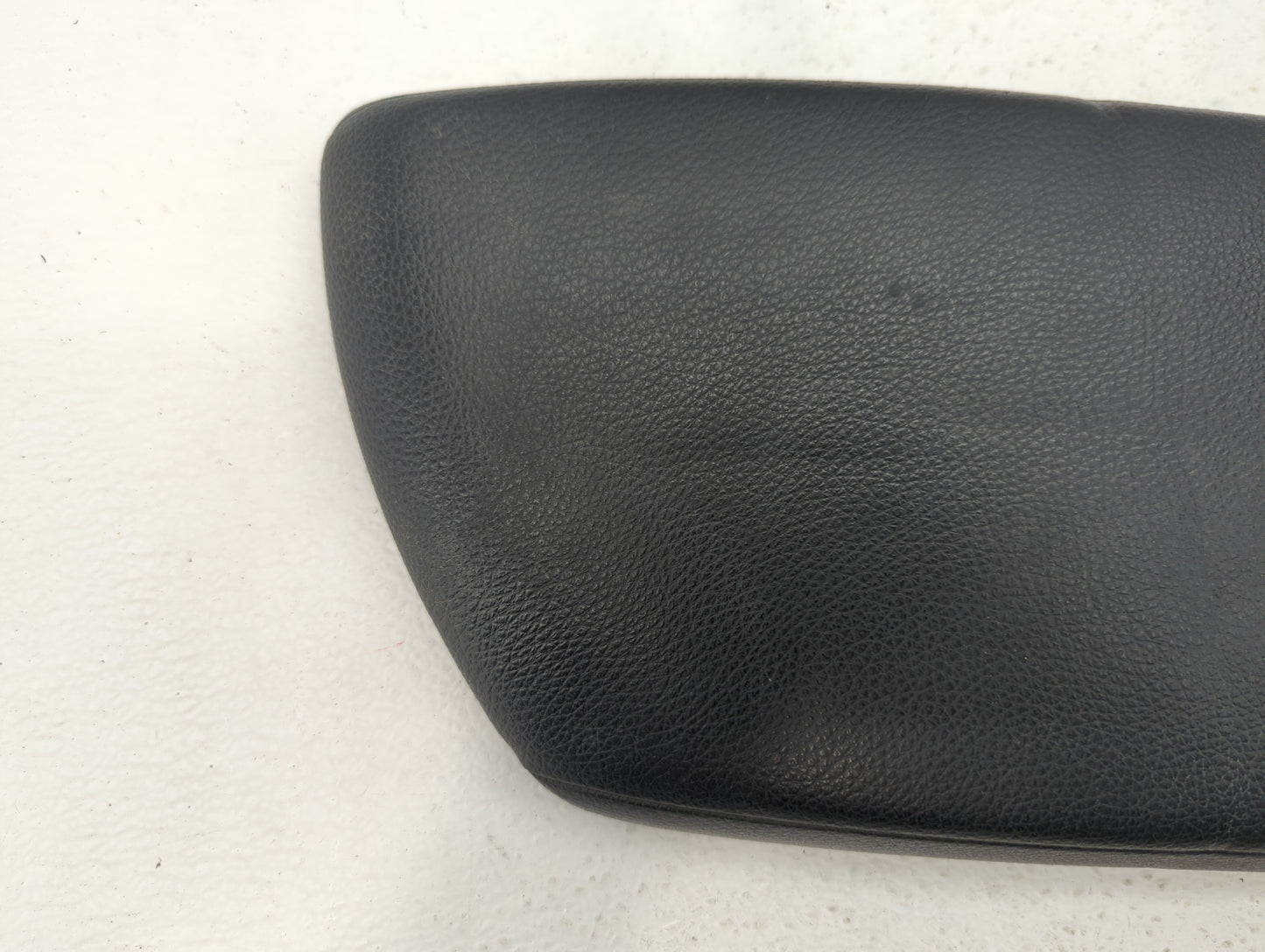 2014 Bmw 228i Center Console Armrest Cover Lid Black - Oemusedautoparts1.com