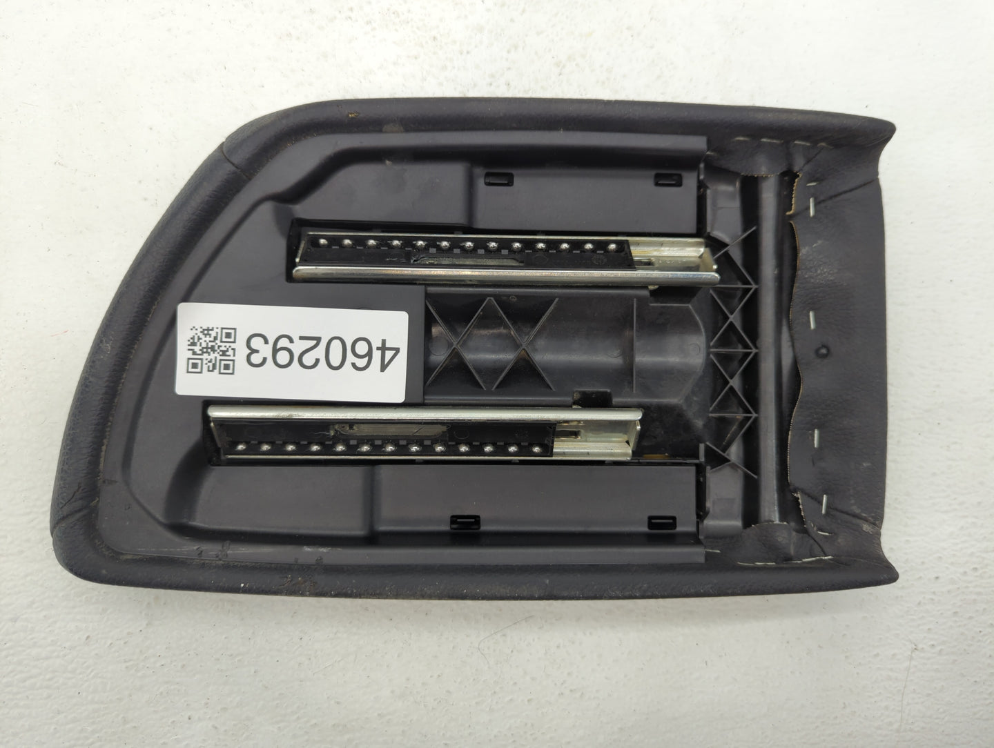 2014 Bmw 228i Center Console Armrest Cover Lid Black - Oemusedautoparts1.com