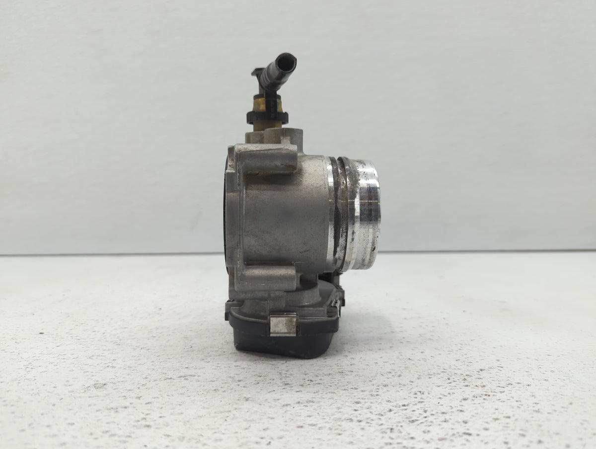2014-2016 Bmw 228i Throttle Body P/N:1354 7588625 Fits Fits 2012 2013 2014 2015 2016 2017 2018 OEM Used Auto Parts - Oemused