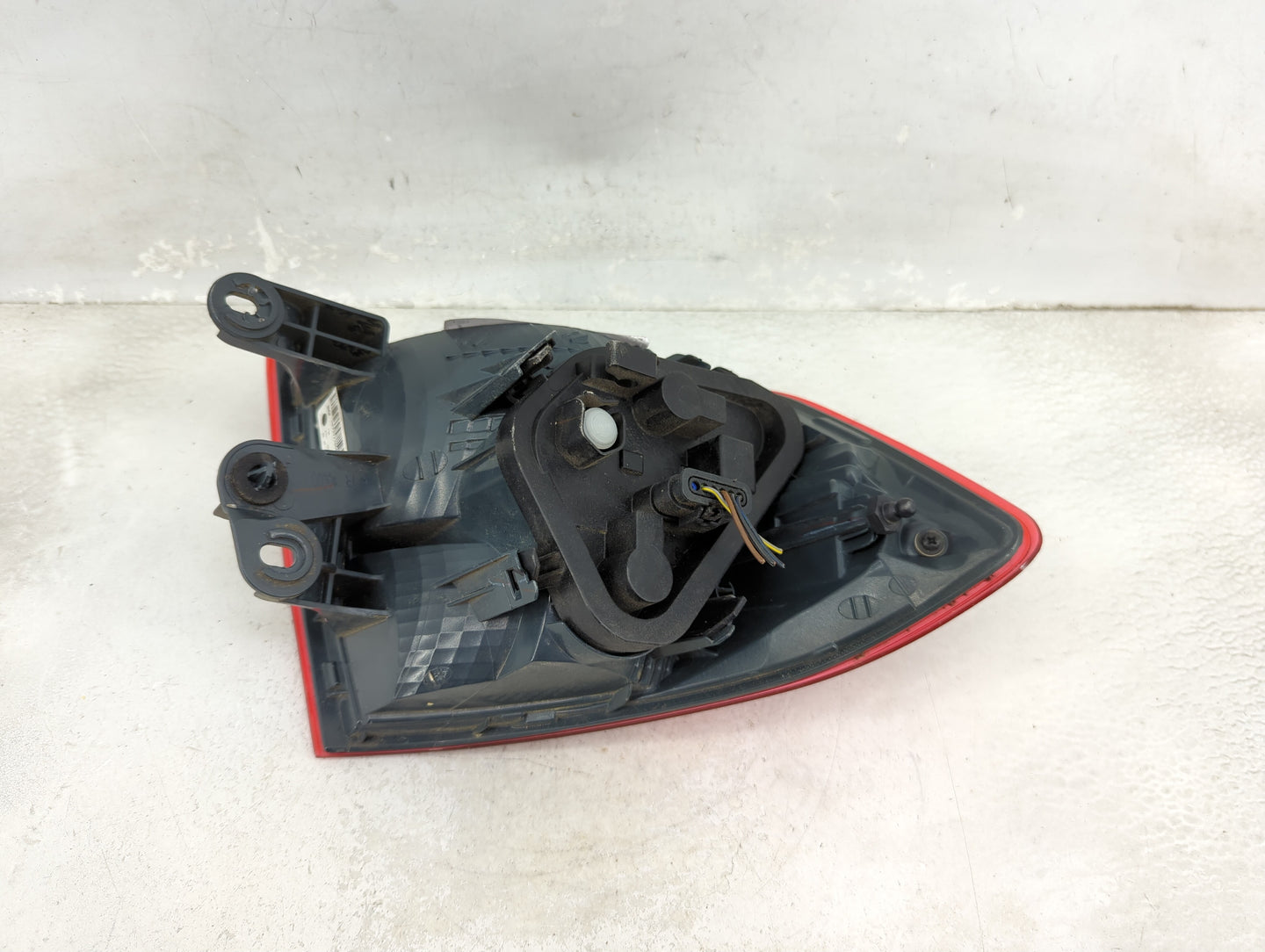 2014 Bmw 3-Series Tail Light Assembly Passenger Right OEM P/N:63217371112 7371112, 183611-12 Fits Fits 2012 2013 2015 OEM Us