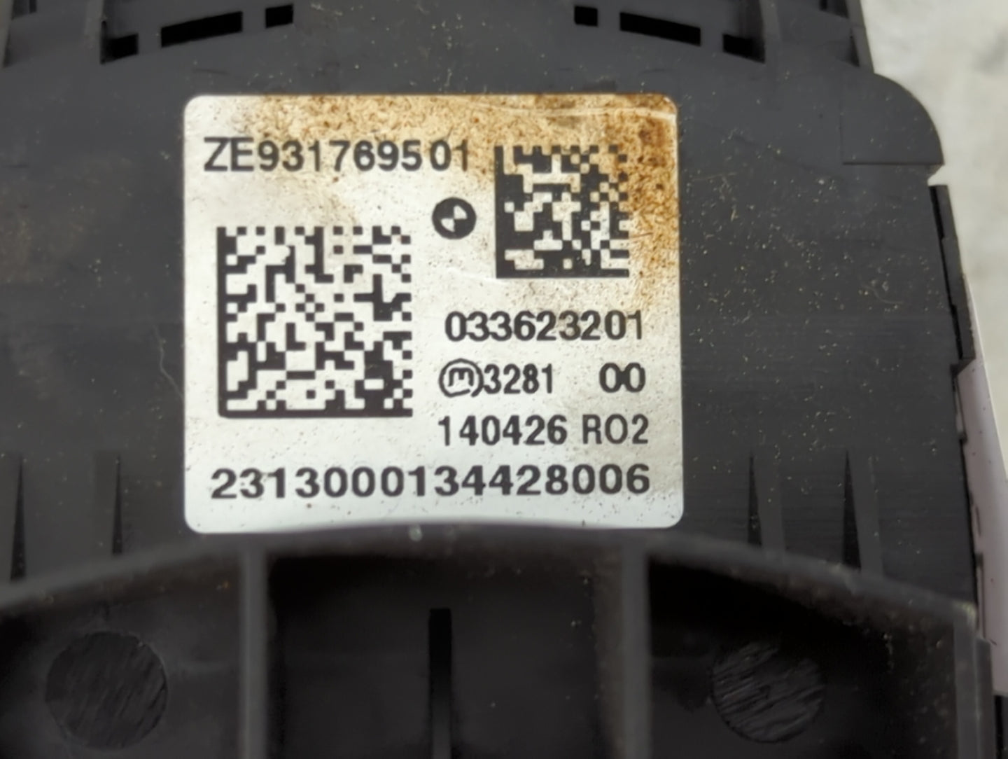 2012-2018 Bmw 320 Radio AM FM Cd Player Receiver Replacement P/N:ZE931769501 033623201 Fits OEM Used Auto Parts - Oemusedaut
