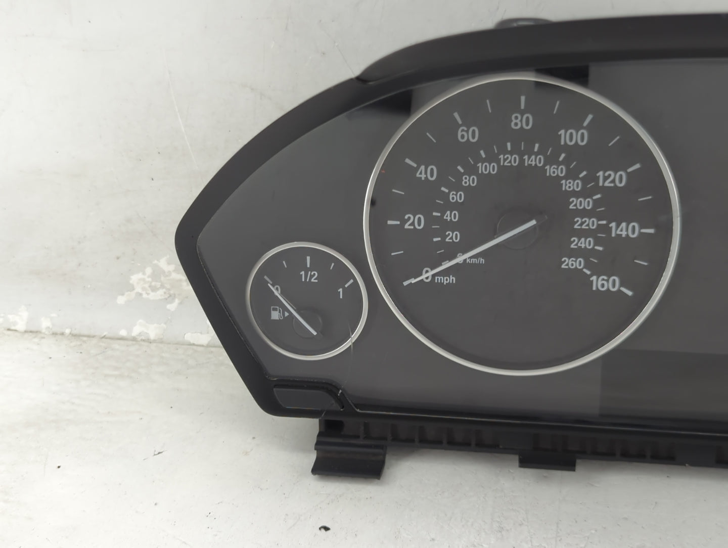2013-2018 Bmw 320 Instrument Cluster Speedometer Gauges P/N:9325179-01 9232894 Miles:25K Fits OEM Used Auto Parts - Oemuseda