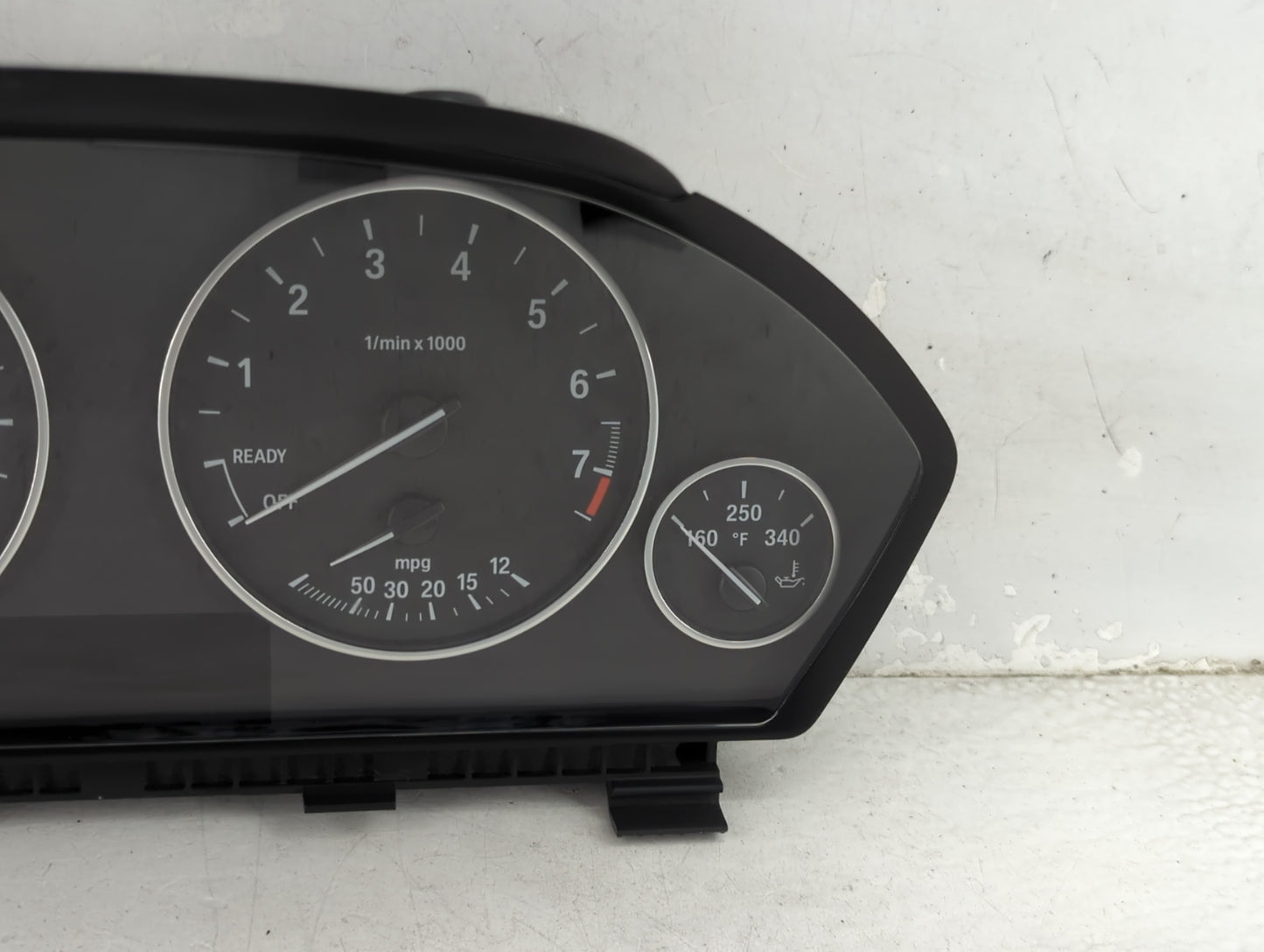 2013-2018 Bmw 320 Instrument Cluster Speedometer Gauges P/N:9325179-01 9232894 Miles:25K Fits OEM Used Auto Parts - Oemuseda