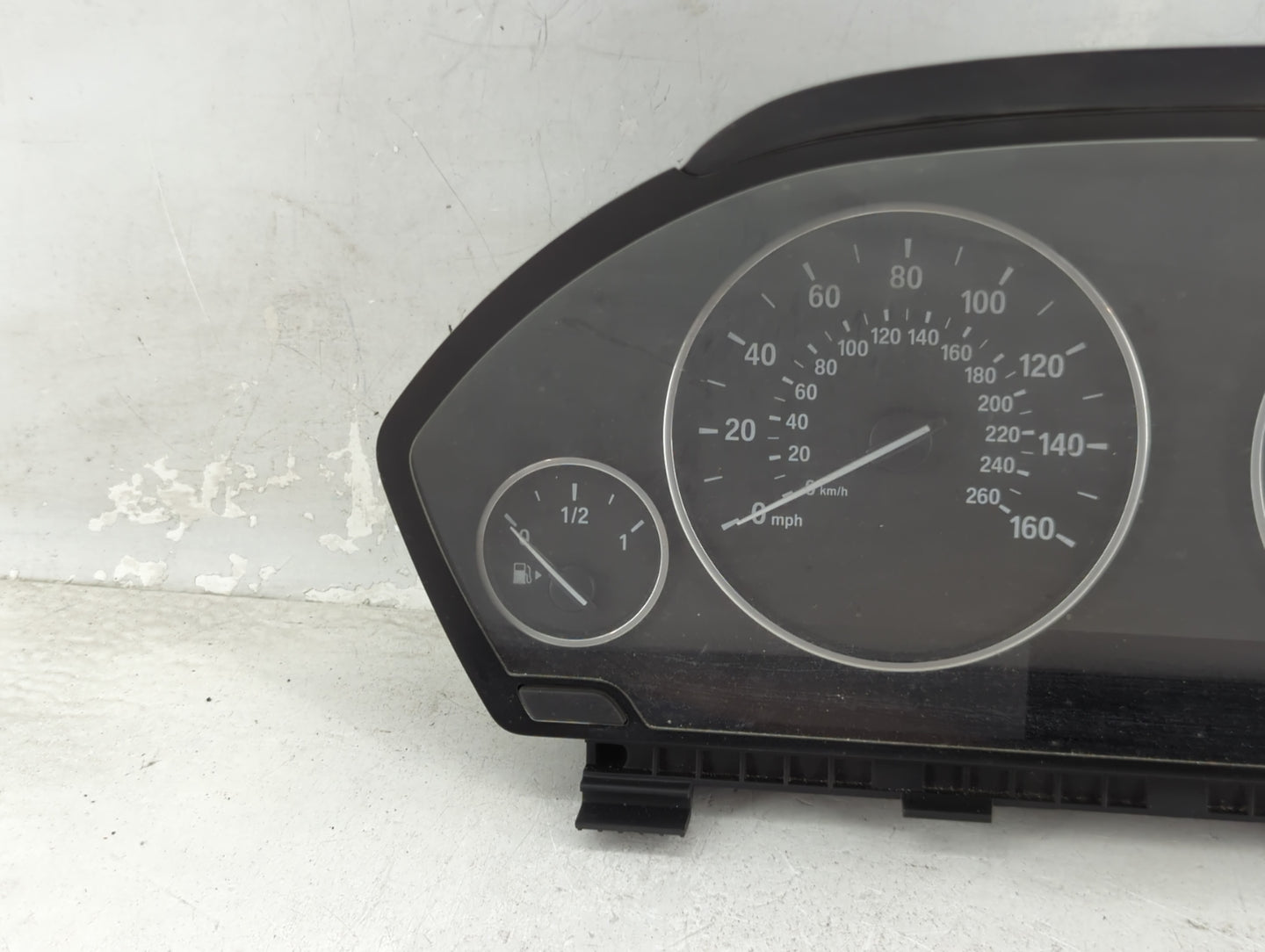 2013-2018 Bmw 320 Instrument Cluster Speedometer Gauges P/N:9232894 9325179-01 Miles:76K Fits OEM Used Auto Parts - Oemuseda