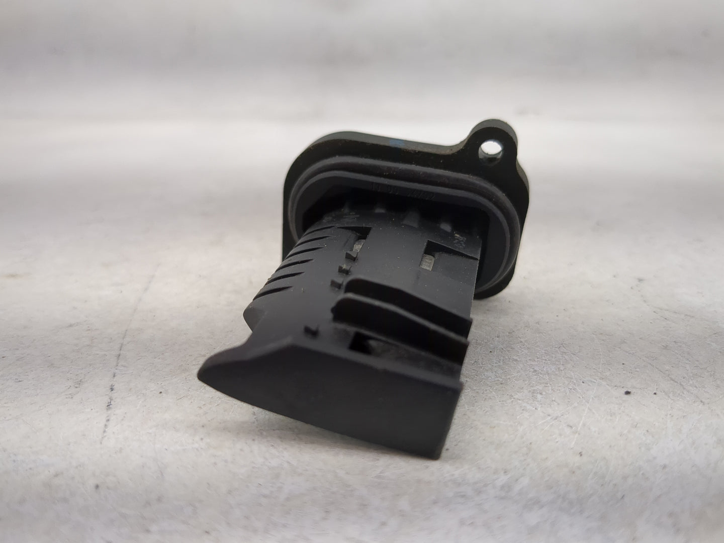 Bmw 320 Mass Air Flow Meter Maf - Oemusedautoparts1.com