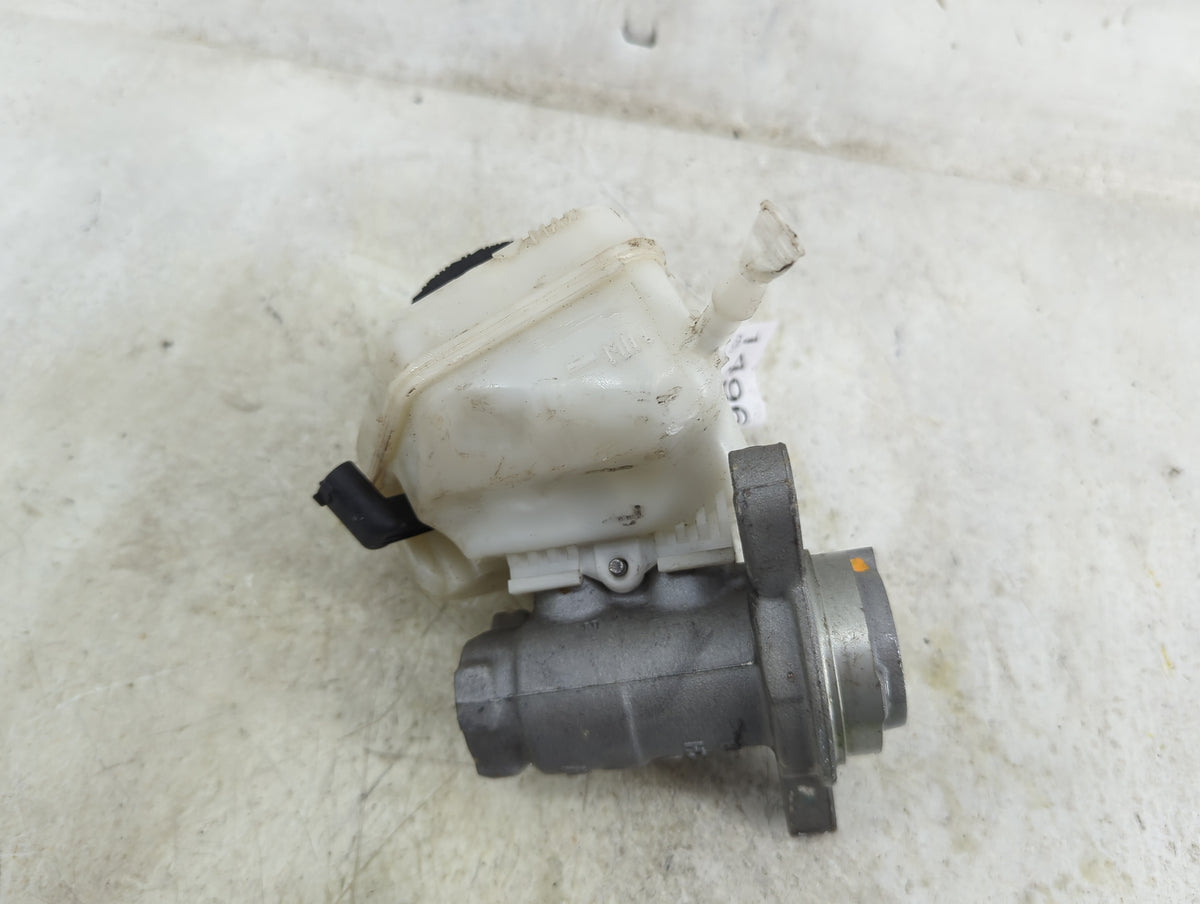 Bmw 320 Brake Master Cylinder - Oemusedautoparts1.com