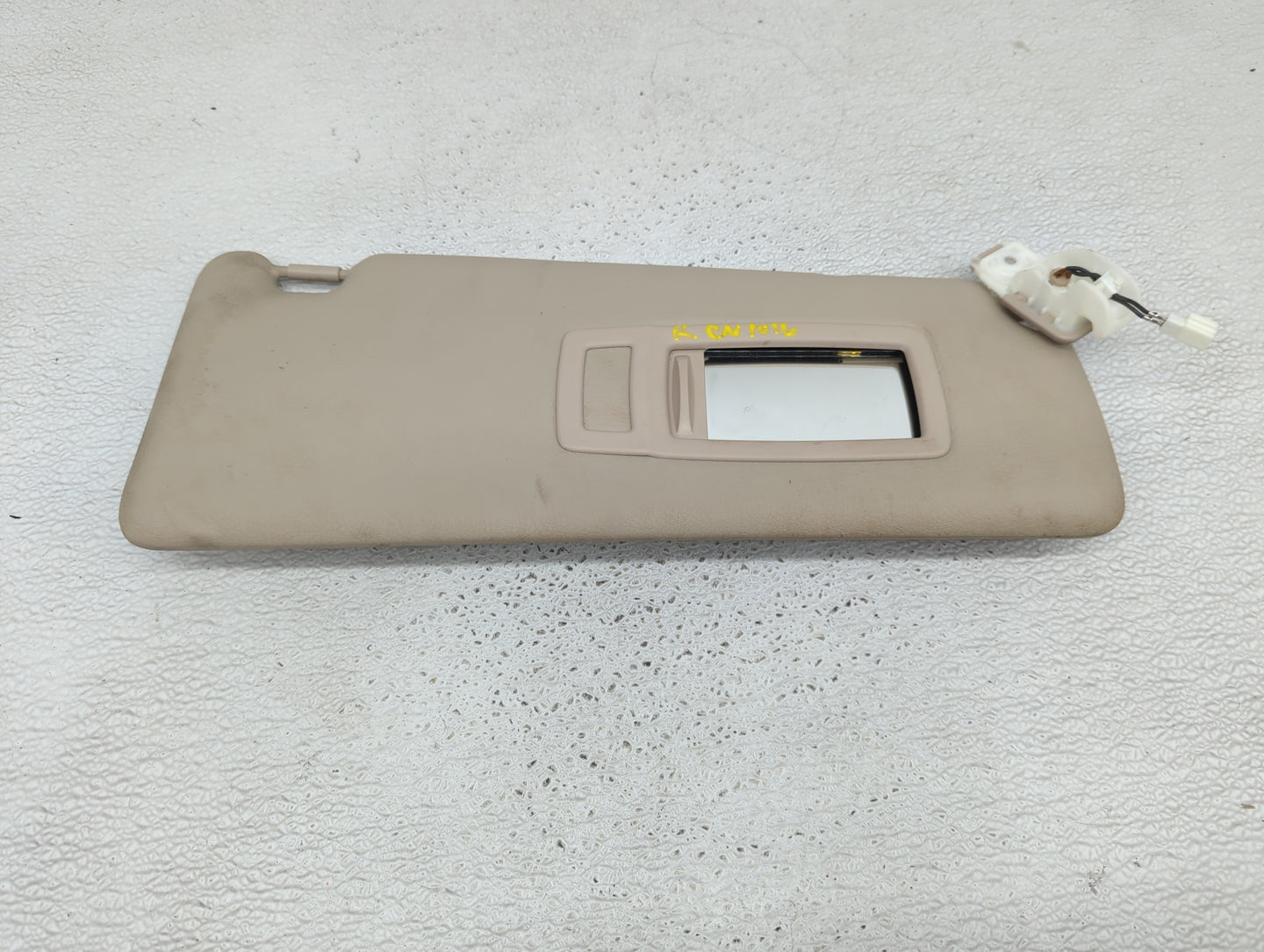 2012-2018 Bmw 320i Sun Visor Shade Replacement Passenger Right Mirror Fits Fits 2012 2013 2014 2015 2016 2017 2018 2019 2020