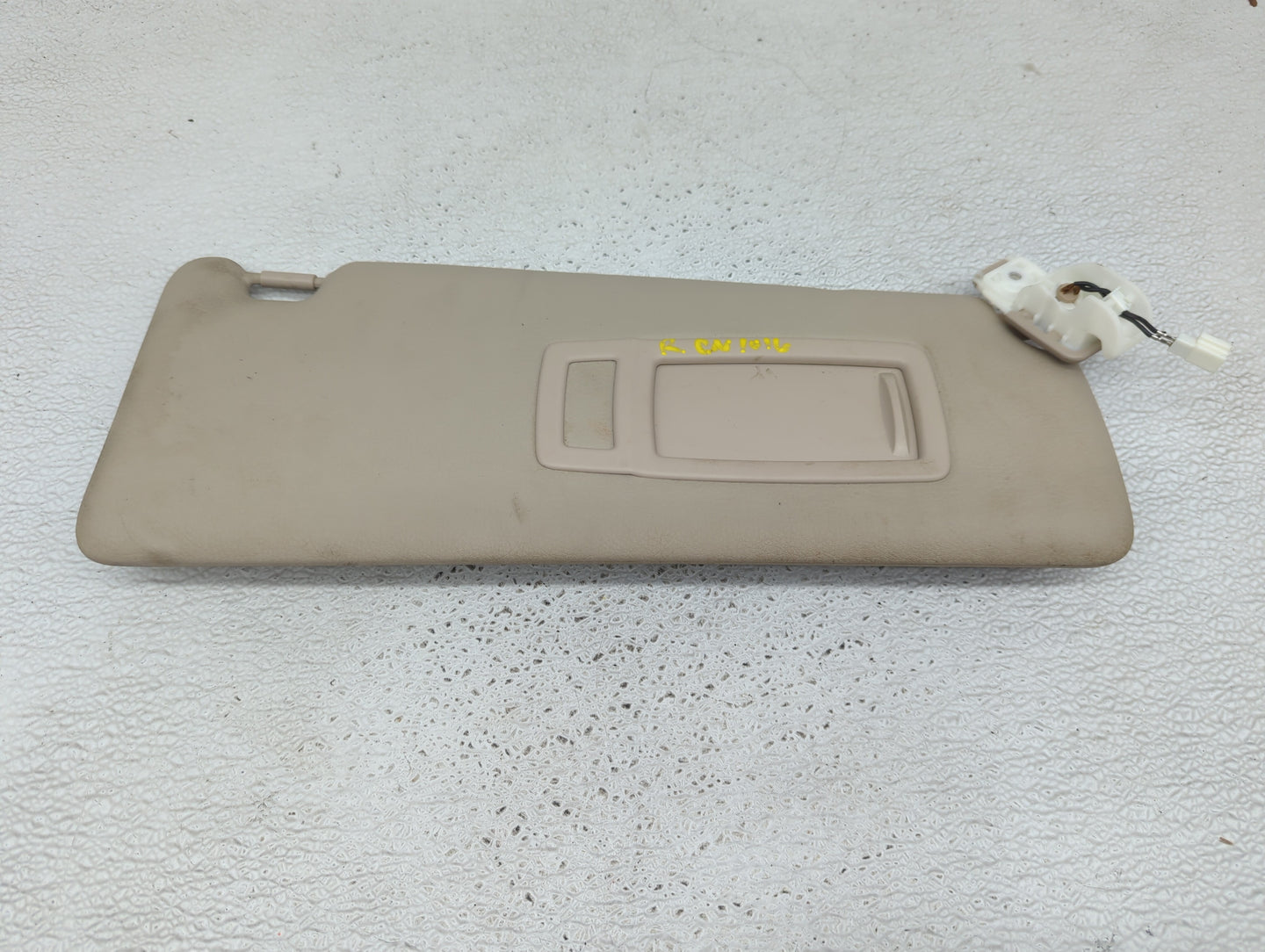 2012-2018 Bmw 320i Sun Visor Shade Replacement Passenger Right Mirror Fits Fits 2012 2013 2014 2015 2016 2017 2018 2019 2020
