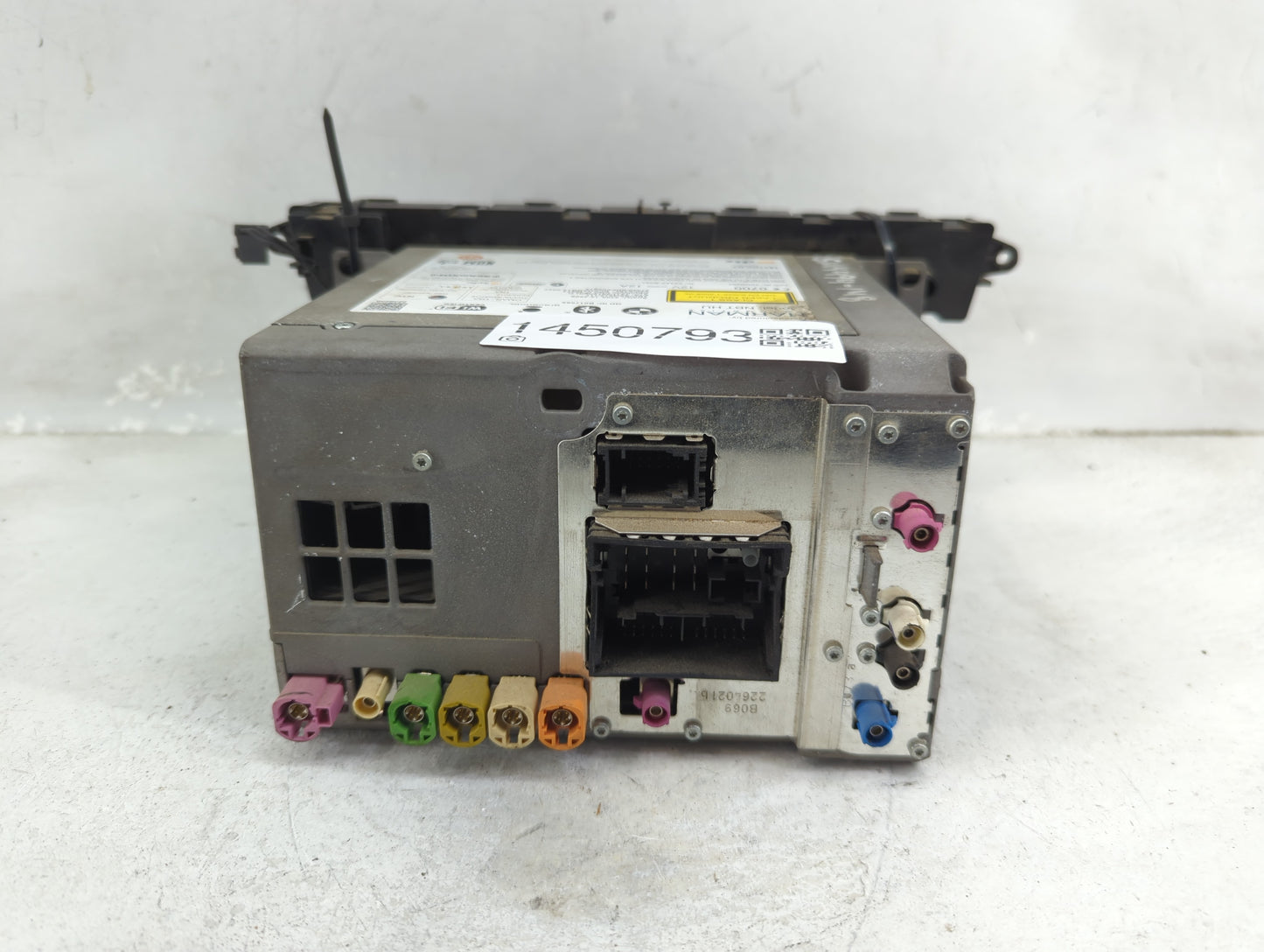 2014-2015 Bmw 320i Radio AM FM Cd Player Receiver Replacement P/N:CI93273190 HBB073, B073380D Fits Fits 2014 2015 2016 2017 