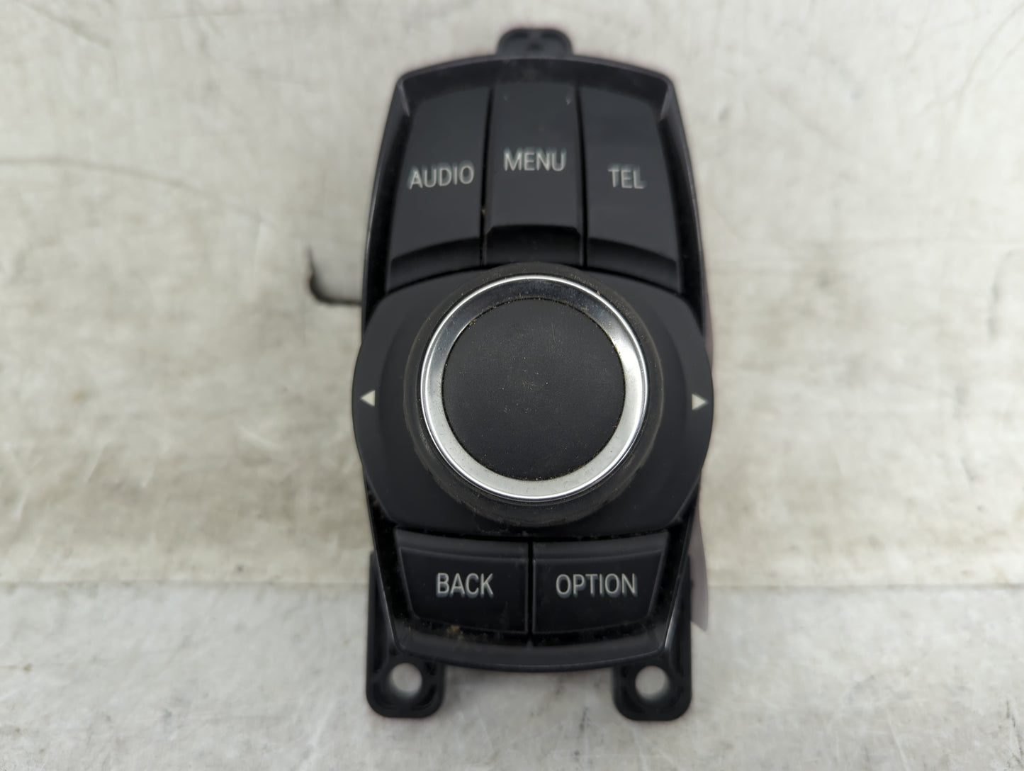 2012-2018 Bmw 320i Radio AM FM Cd Player Receiver Replacement P/N:ZE9317695 ZE931769502 Fits OEM Used Auto Parts - Oemusedau