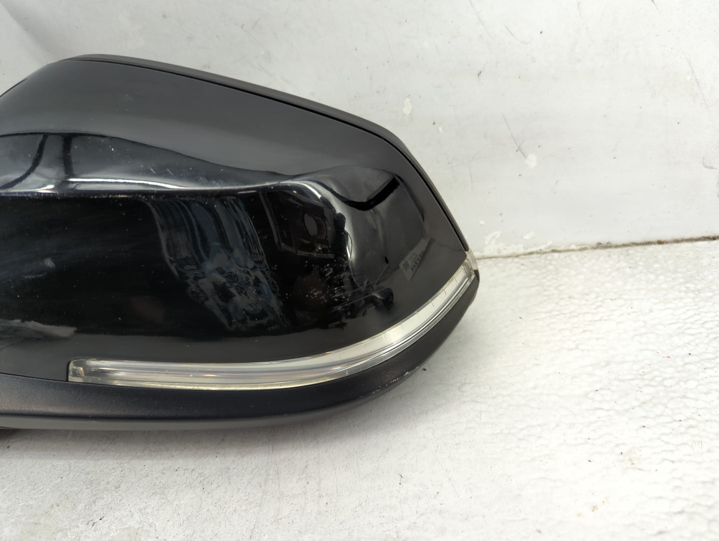 2013-2018 Bmw 320i Driver Side View Mirror - Left Door Mirror OEM Used - Oemusedautoparts1.com