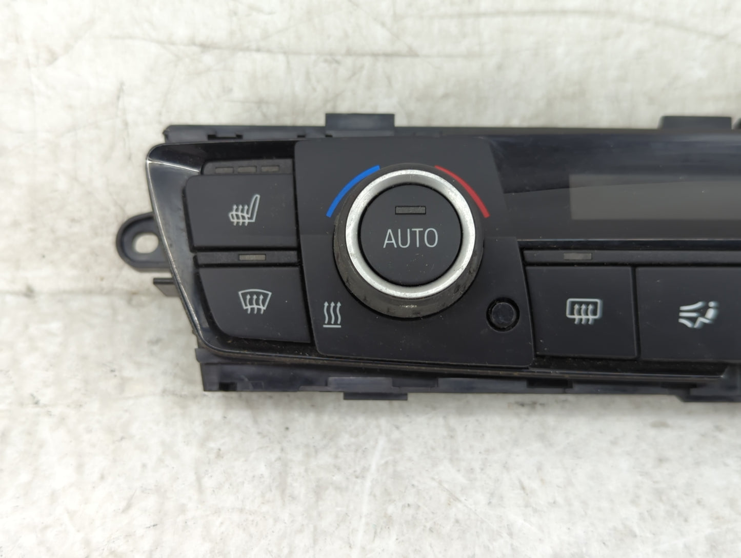 2014-2015 Bmw 320i Climate Control Module Temperature AC/Heater Replacement Fits Fits 2014 2015 OEM Used Auto Parts - Oemuse