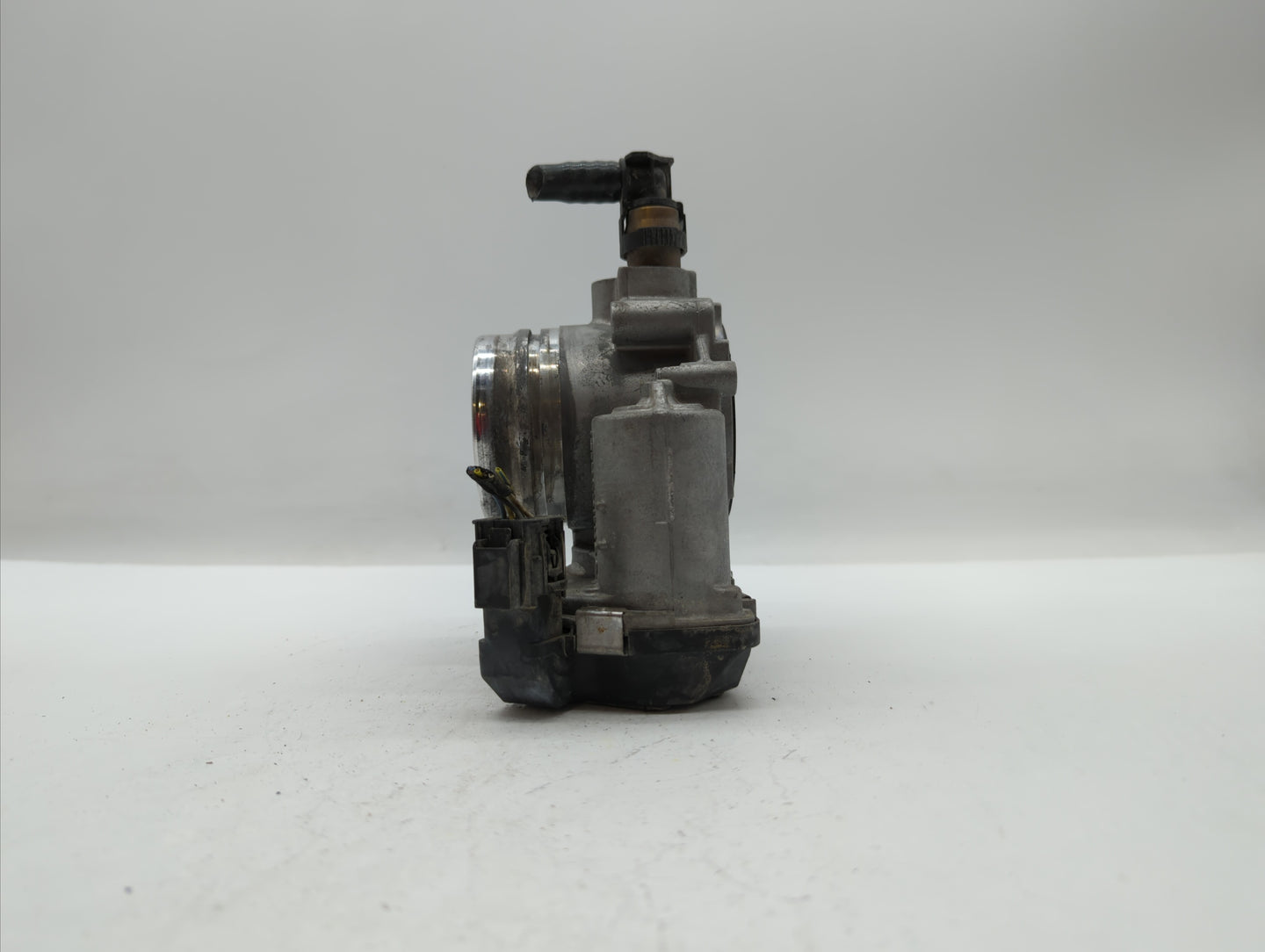 2014 Bmw 320i Throttle Body P/N:A2C83786800 6887740 Fits OEM Used Auto Parts - Oemusedautoparts1.com