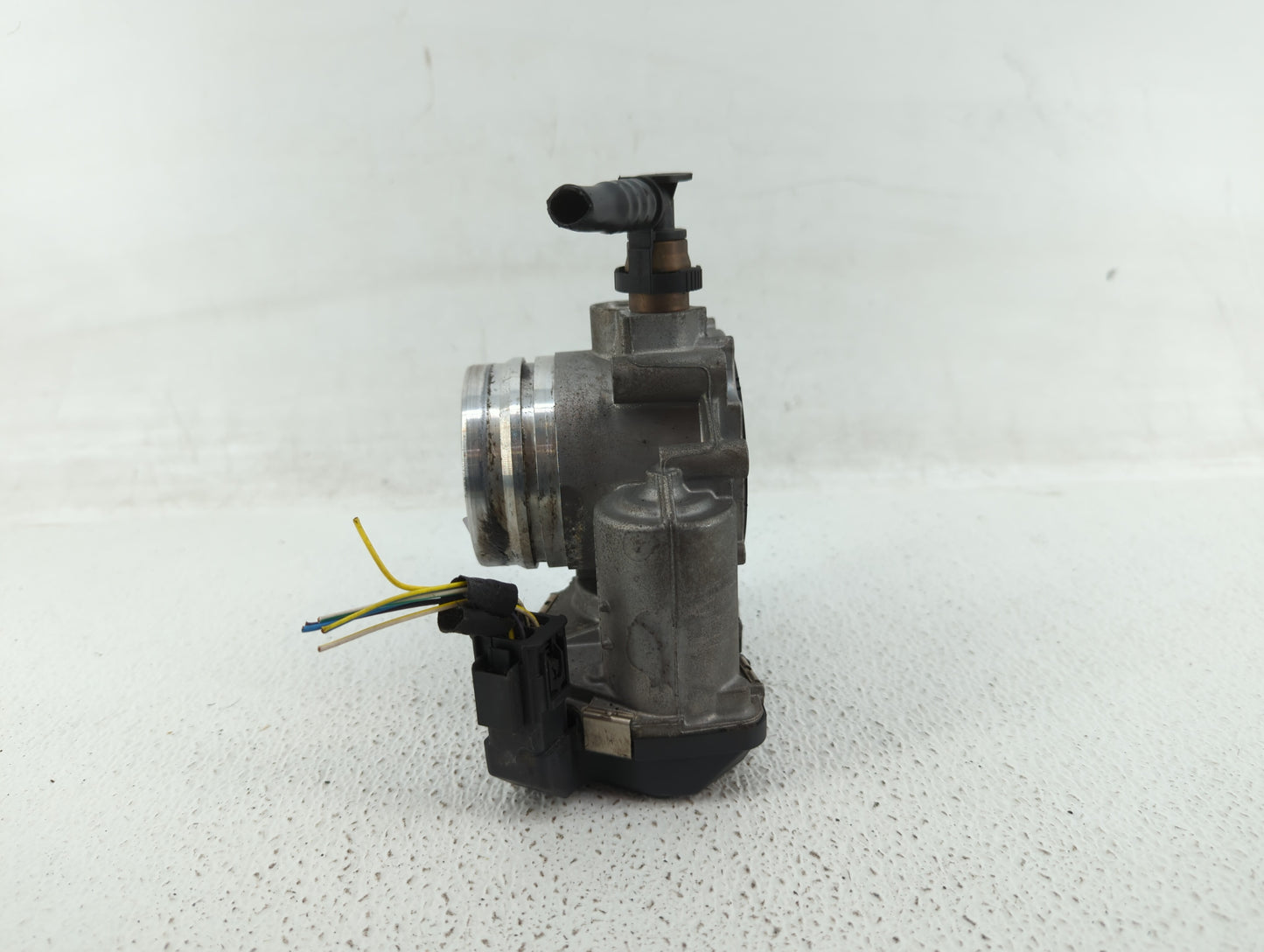 2012-2018 Bmw 320i Throttle Body P/N:1354 7588625-02 1354 7588625-03, 1354 7588625 Fits Fits 2012 2013 2014 2015 2016 2017 2