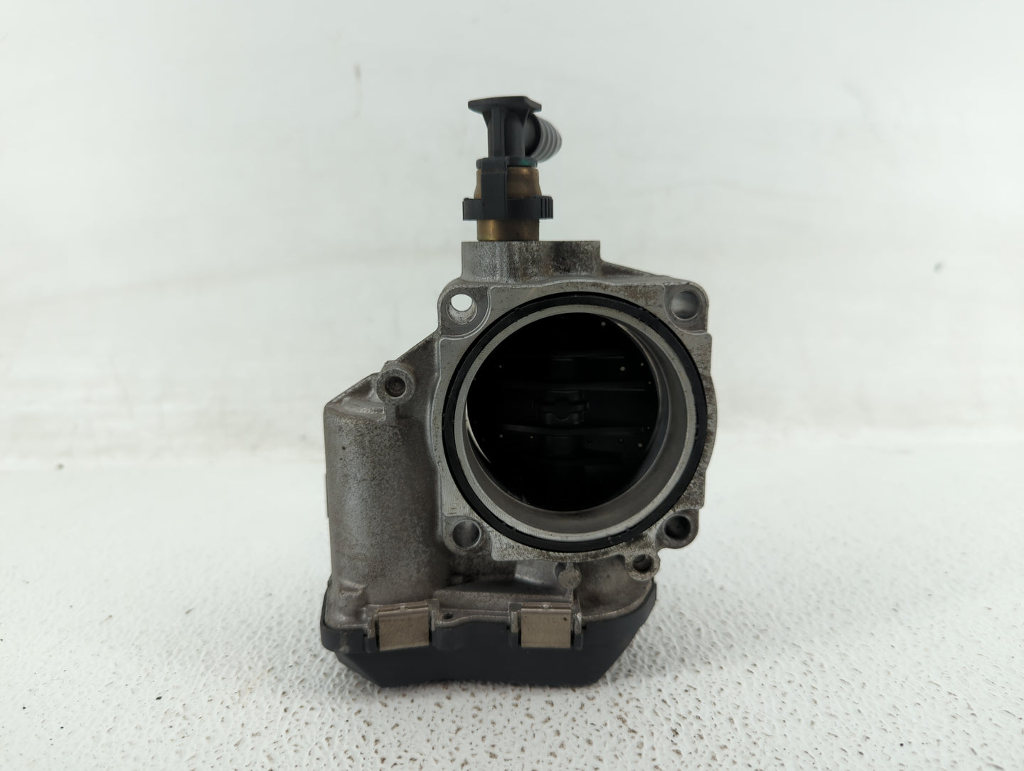 2012-2018 Bmw 320i Throttle Body P/N:1354 7588625-04 1354 7588625-03 Fits Fits 2012 2013 2014 2015 2016 2017 2018 OEM Used A
