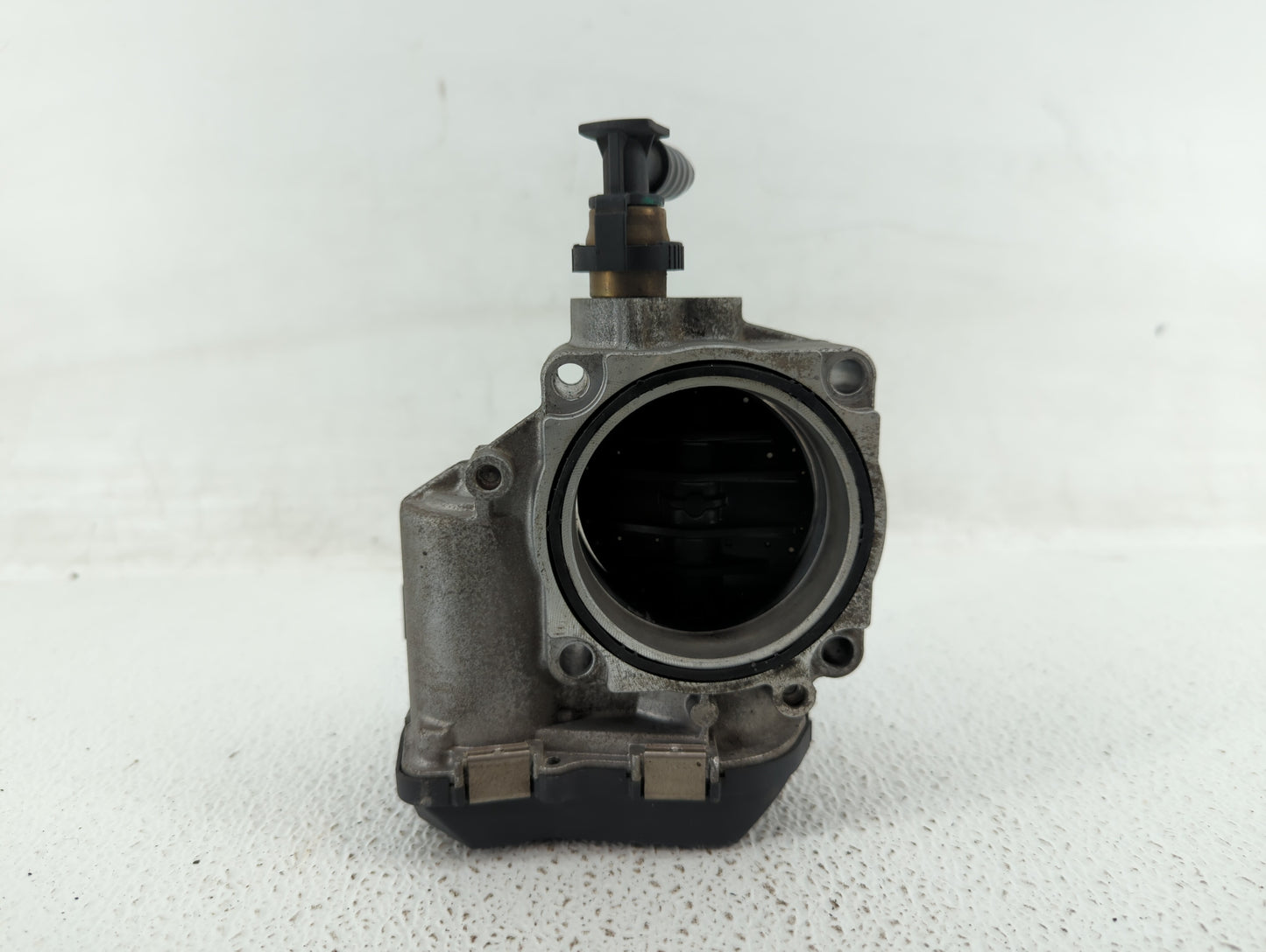 2012-2018 Bmw 320i Throttle Body P/N:1354 7588625-04 1354 7588625-03 Fits Fits 2012 2013 2014 2015 2016 2017 2018 OEM Used A