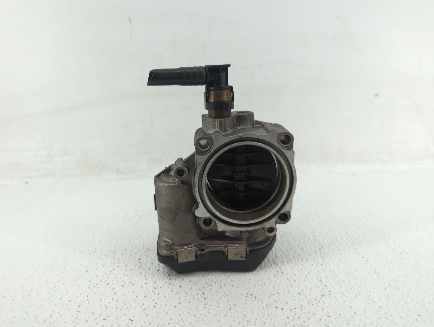 2012-2018 Bmw 320i Throttle Body P/N:1354 7588625-02 1354 7588625-04, 1354 7588625-03 Fits Fits 2012 2013 2014 2015 2016 201