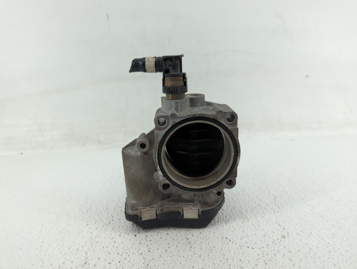 2012-2018 Bmw 320i Throttle Body P/N:1354 7588625-02 1354 7588625-04, 1354 7588625-03 Fits Fits 2012 2013 2014 2015 2016 201